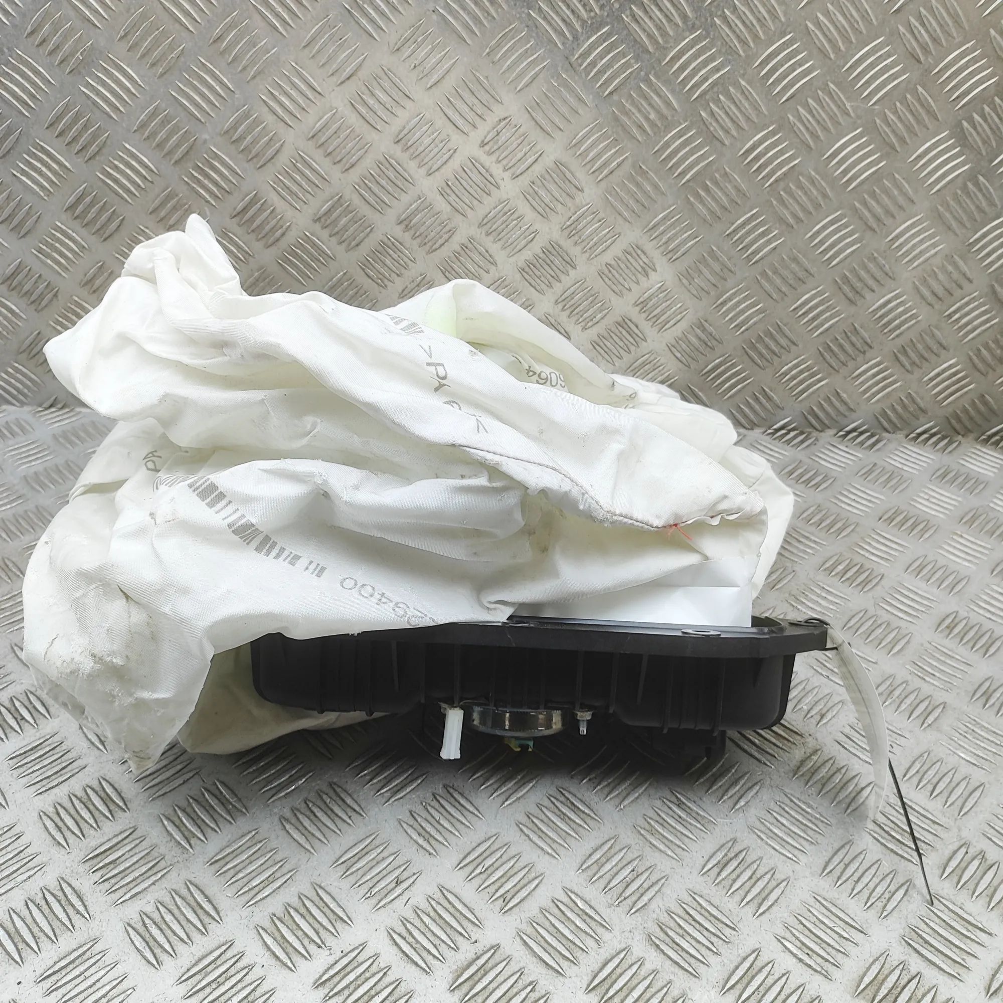 Land Rover Range Rover Evoque Dashboard Safety Bag SRS Dashboard Safety Bag SRS — LAND ROVER RANGE ROV...