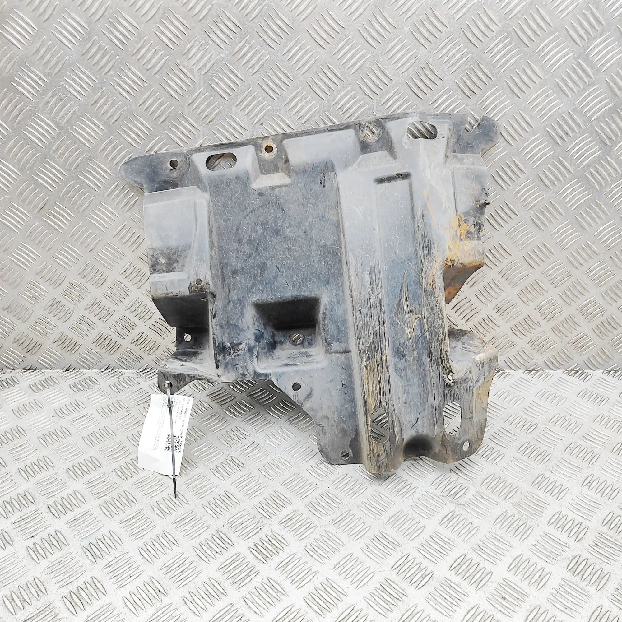 Mitsubishi Lancer Front Bumper Underbody Cover Front Bumper Underbody Cover — MITSUBISHI LANCE...