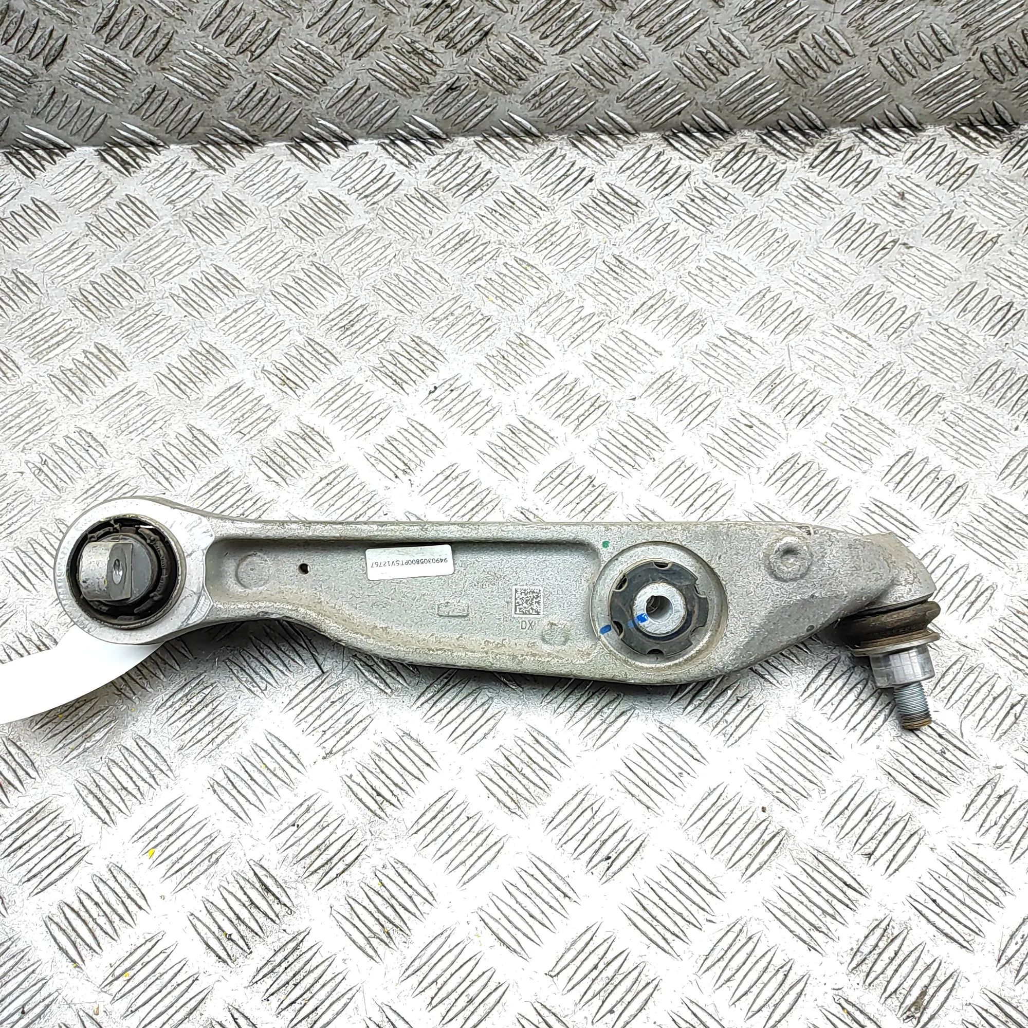 Alfa-Romeo Stelvio Front Right Lower Control Arm Front Right Lower Control Arm — ALFA ROMEO STEL...