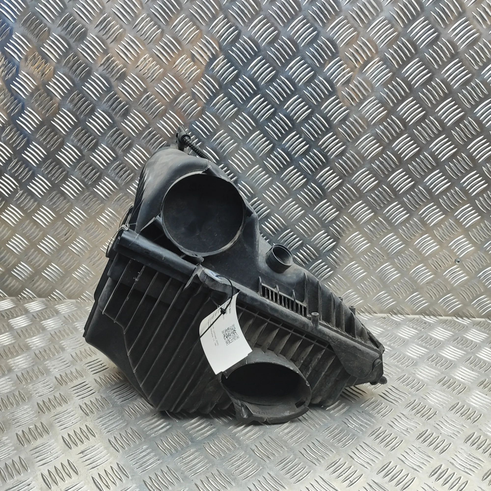 Porsche Cayenne Õhufiltri korpus (2.5) Air Filter Box — PORSCHE CAYENNE (92A) (2010-.....