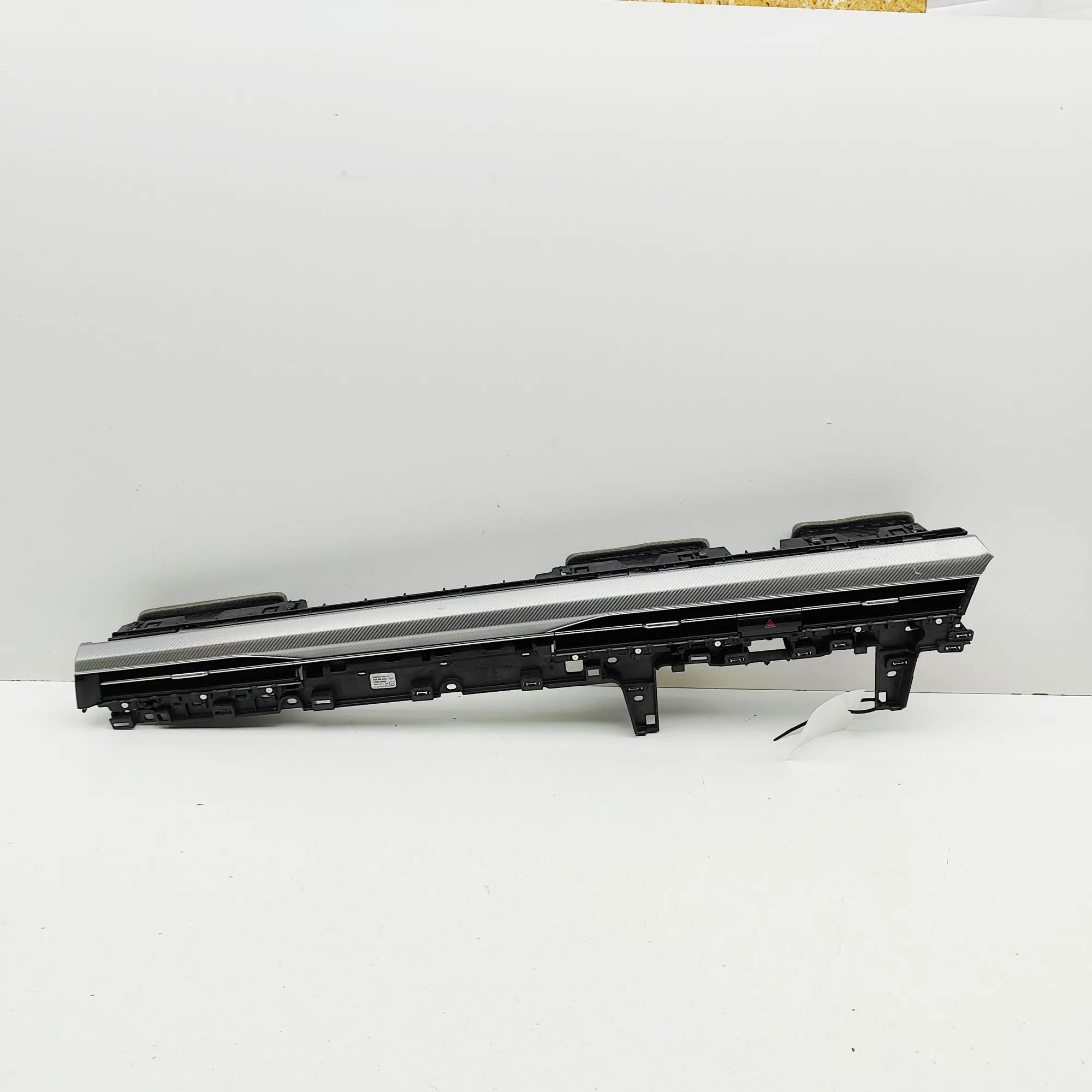 Volkswagen Arteon Dashboard Air Vents Dashboard Air Vents — VW ARTEON (3H7) (2017-......