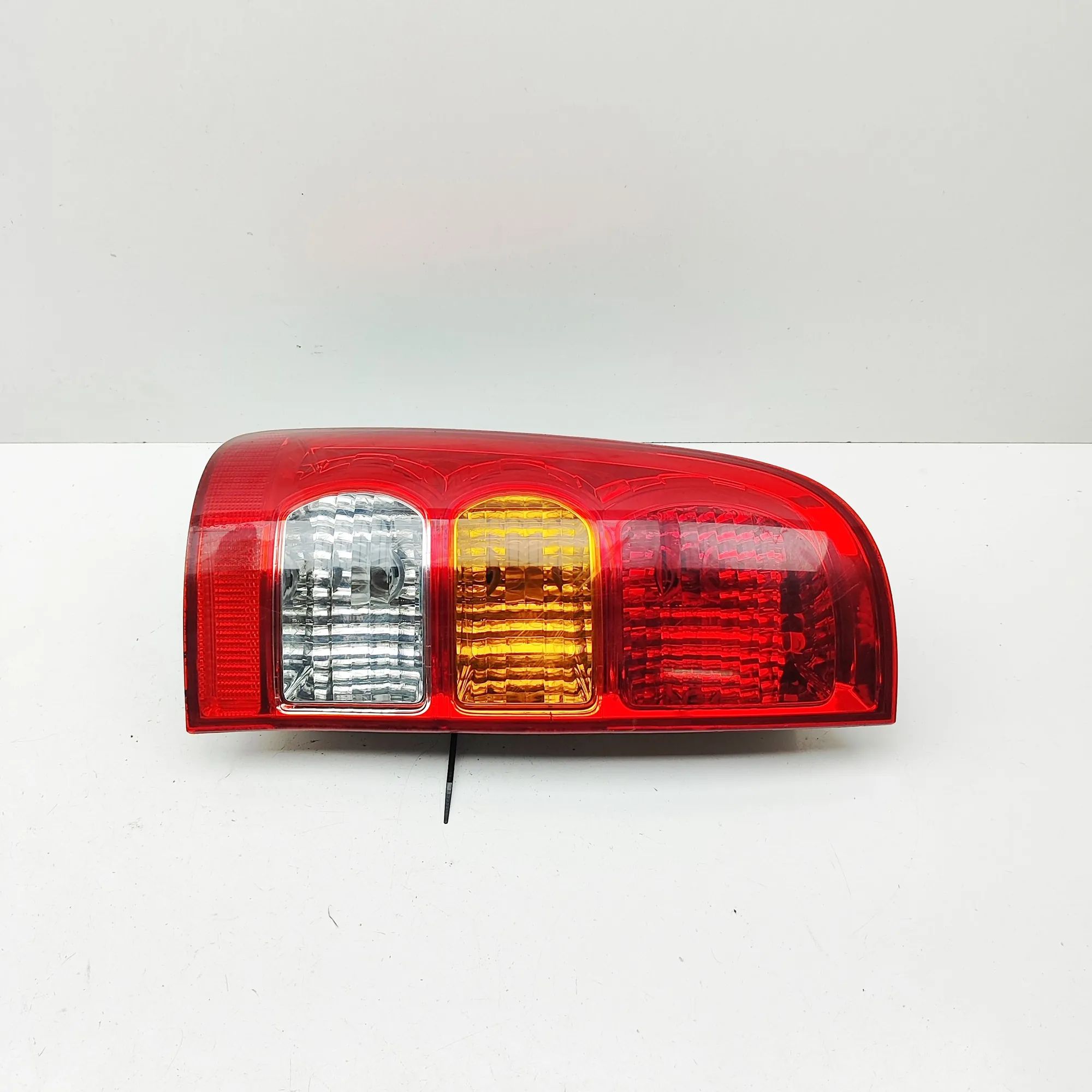 Toyota Hilux Rear Left Tail Light Rear Left Tail Light — TOYOTA HILUX (VII Pick-u...