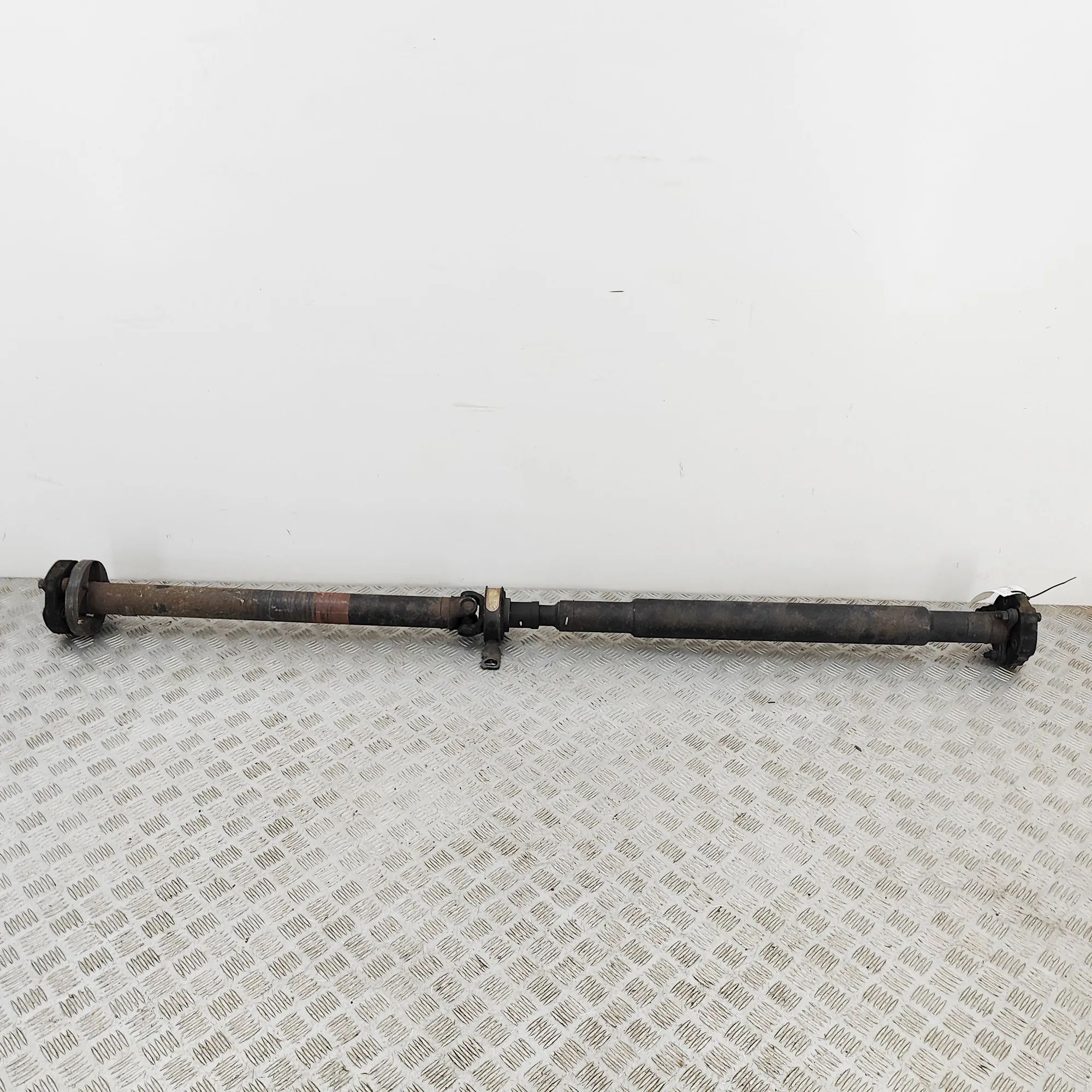Jaguar XJ Propshaft Propshaft — JAGUAR XJ (X350) (2003-2009) — 5W93...
