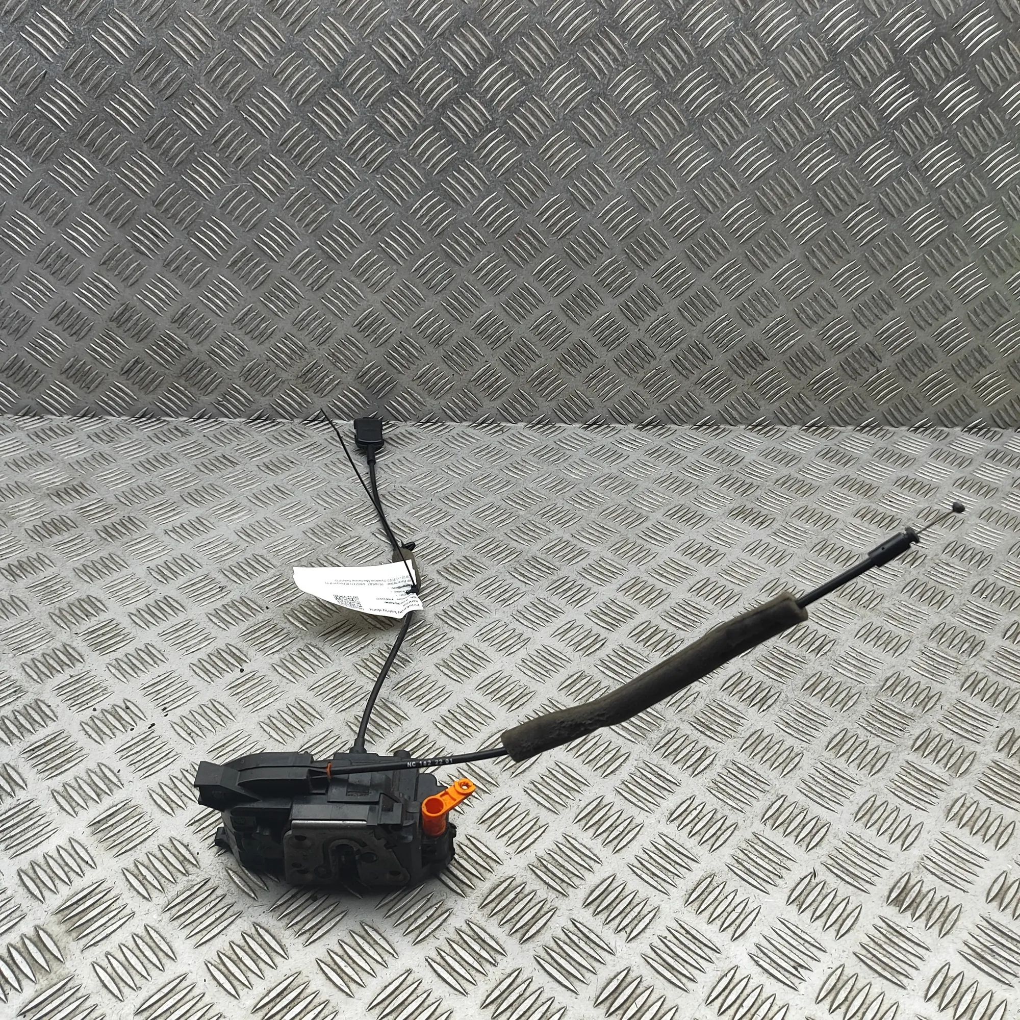 Renault Master Door lock — front left Door lock — front left — RENAULT MASTER (III Va...