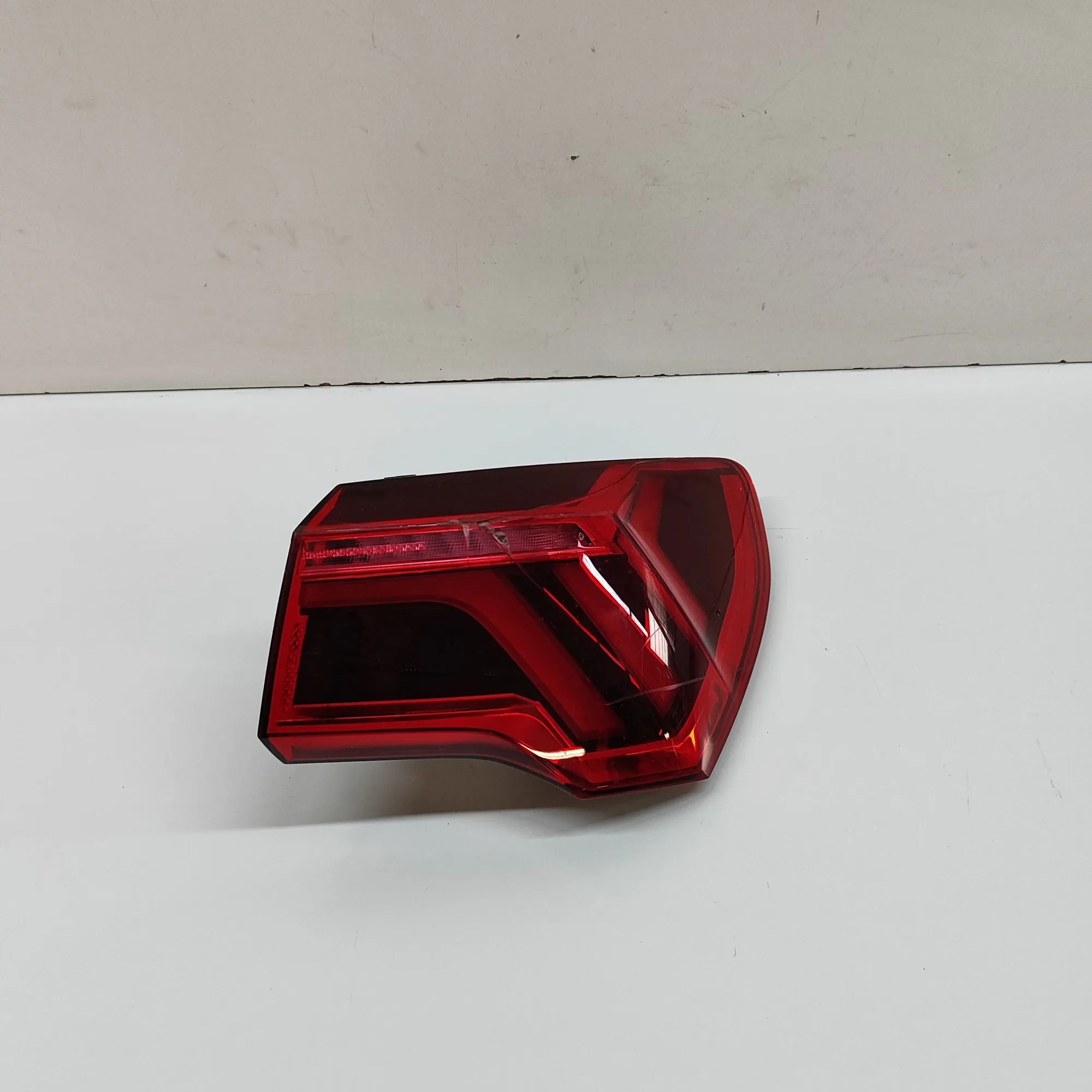 Audi Q3 (F3) Rear Right Tail Light Rear Right Tail Light — AUDI Q3 (F3) (2018-...)...