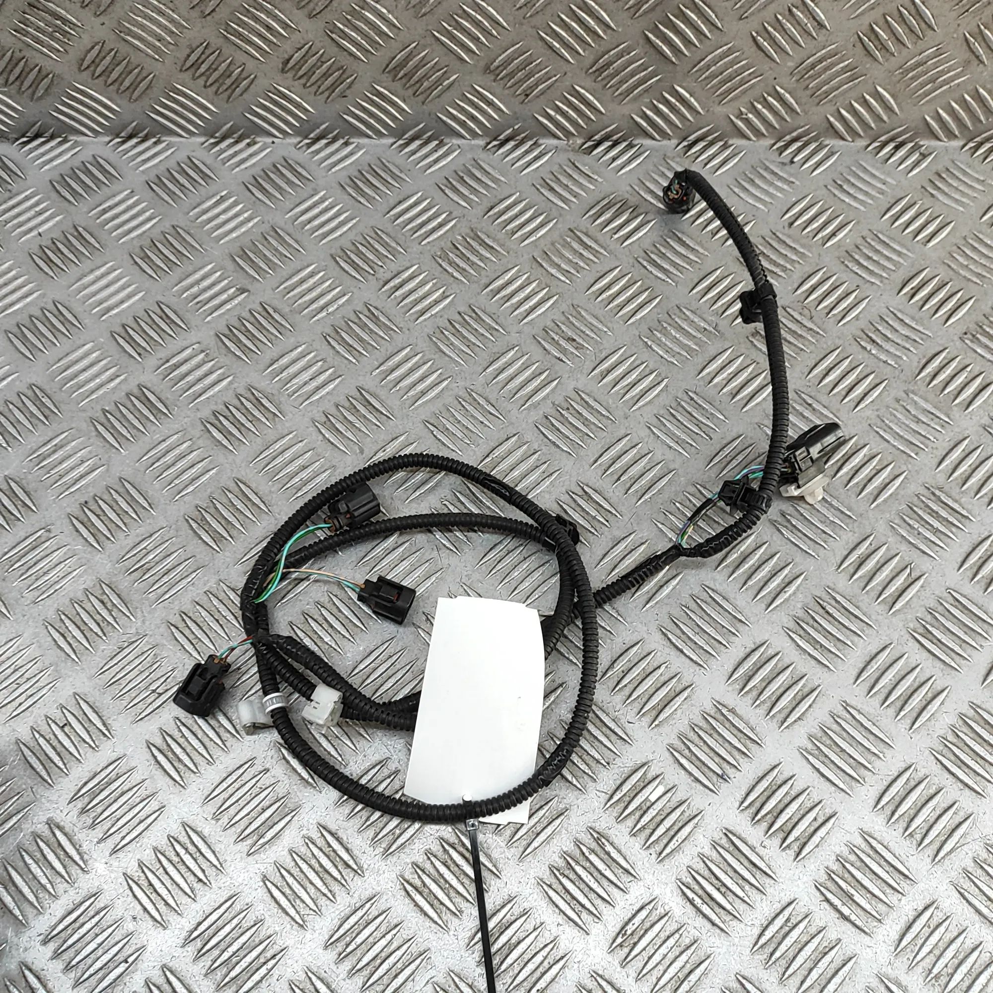 Suzuki Grand Vitara Rear Parking Sensor Wiring Loom Rear Parking Sensor Wiring Loom — SUZUKI VITARA...