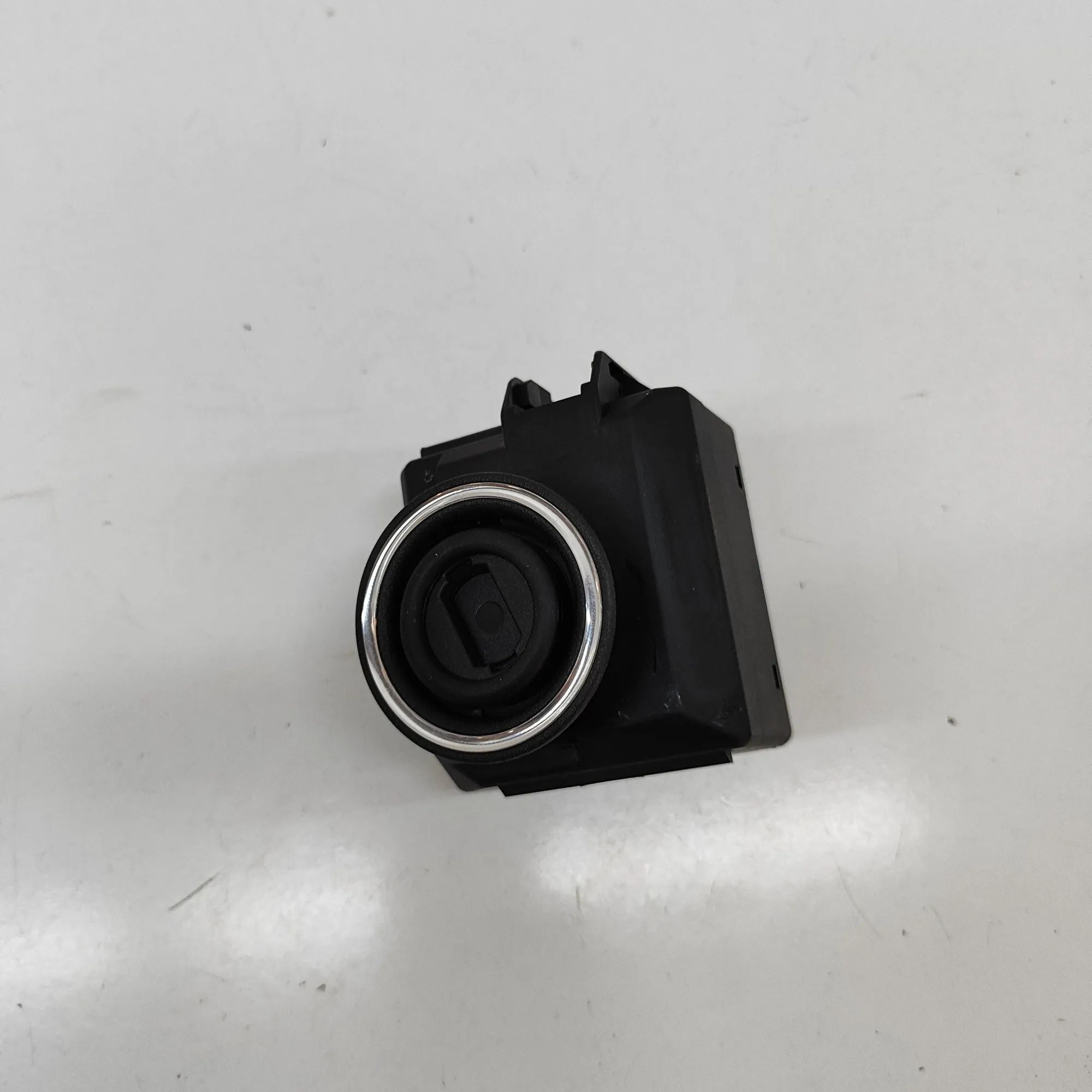 Mercedes-Benz A (W176) Ignition lock Ignition lock — MERCEDES BENZ AMG (GT C190) (20...