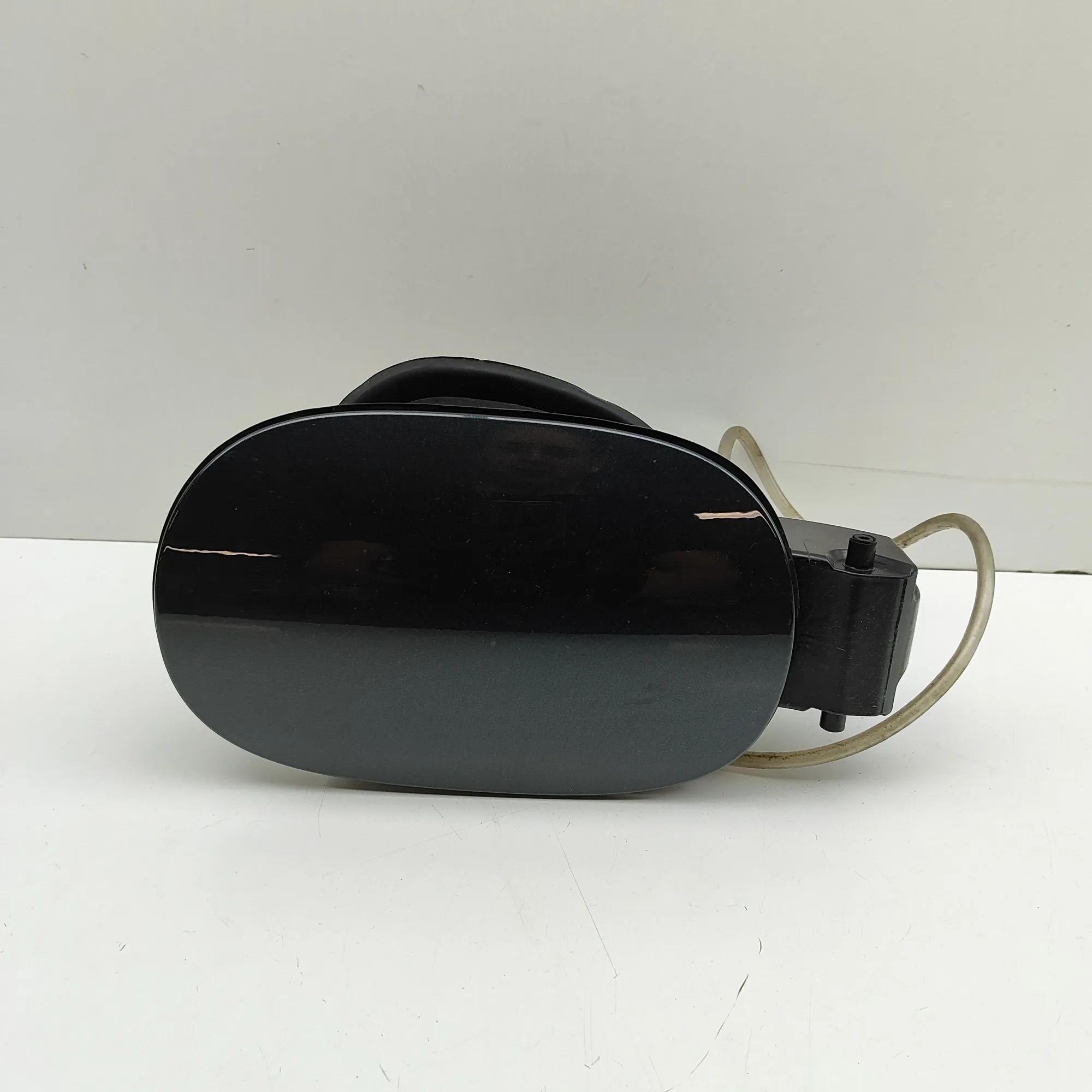 Porsche Macan Fuel Tank Flap Cap Fuel Tank Flap Cap — PORSCHE MACAN (DKN) (2019-...