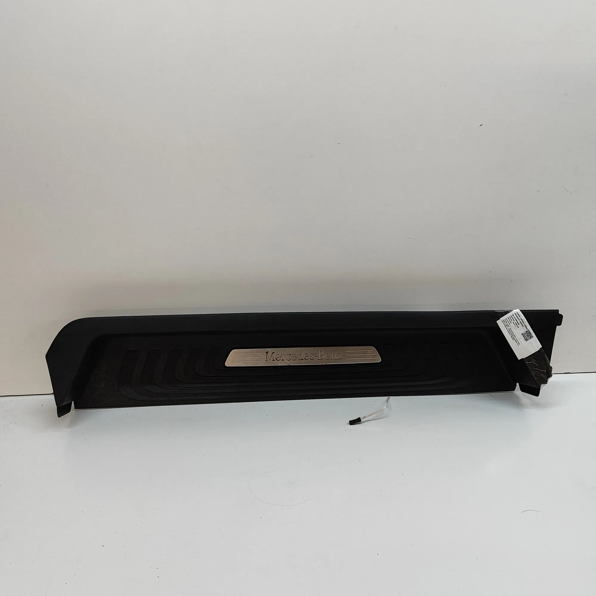 Mercedes-Benz V / Vito / EQV (W447) Interior sill trim — rear right Interior sill trim — rear right — MERCEDES BENZ...