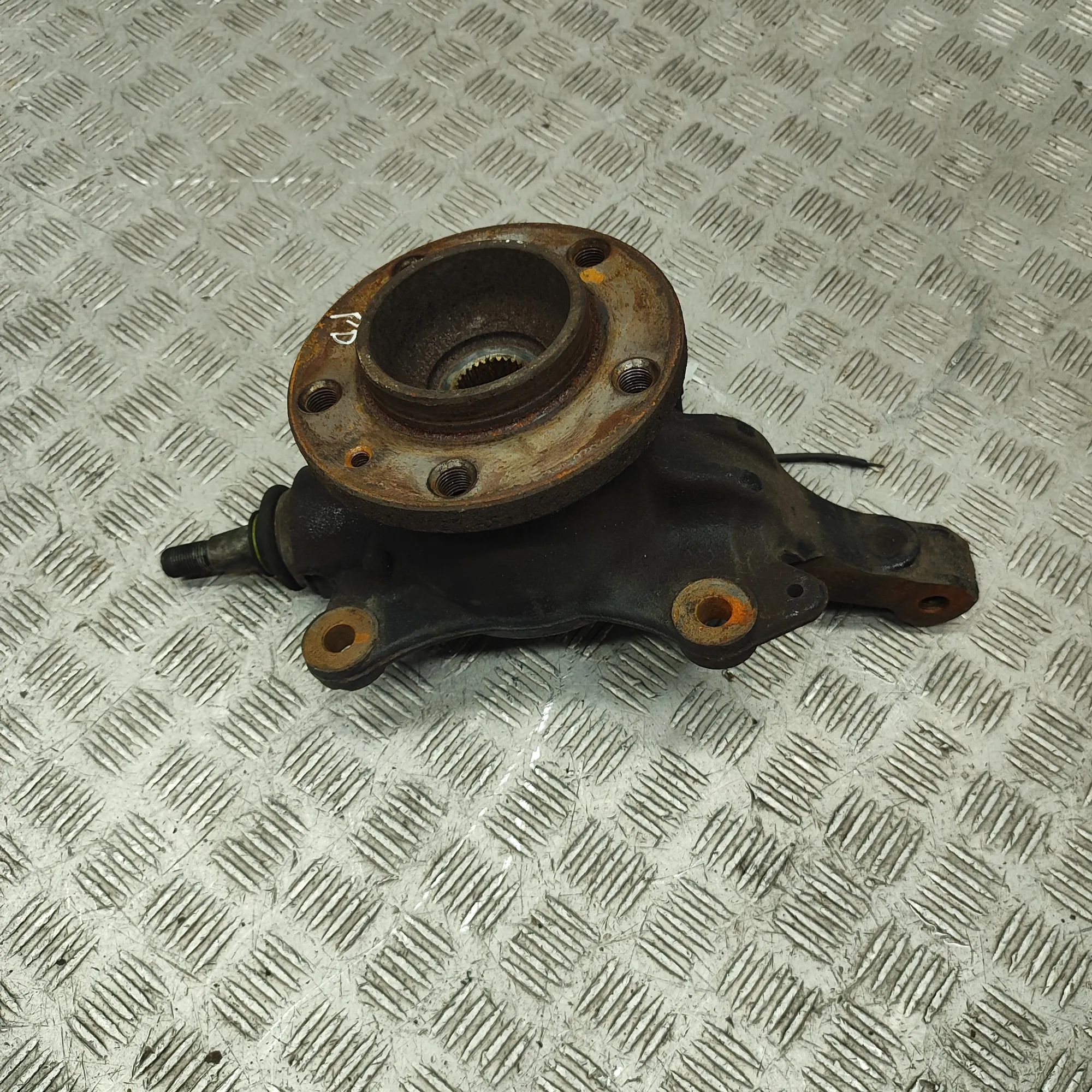 Renault Master Front Right Wheel Hub Front Right Wheel Hub — RENAULT MASTER (III Van...
