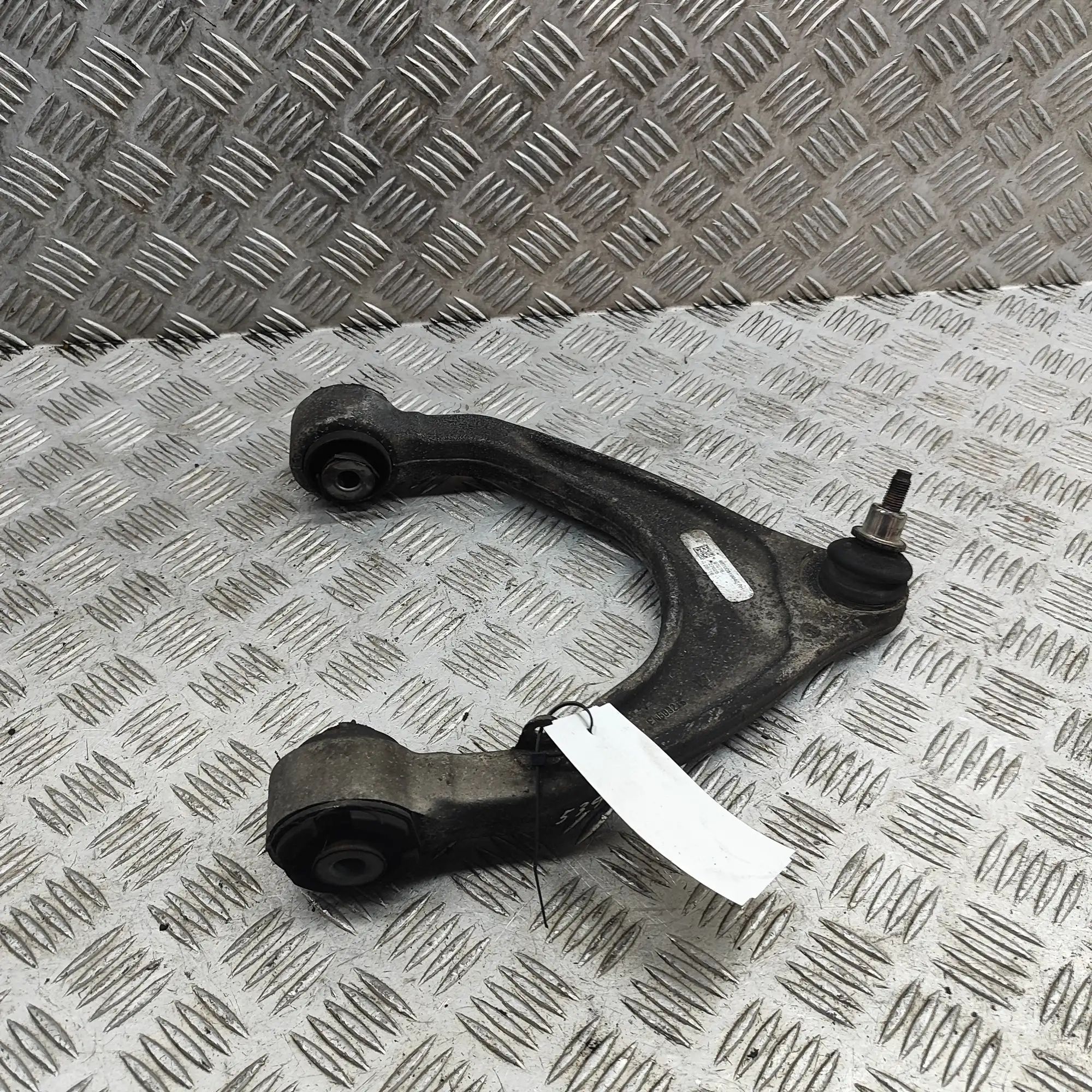 Maserati Levante Front Right Upper Control Arm Front Right Upper Control Arm — MASERATI LEVANT...