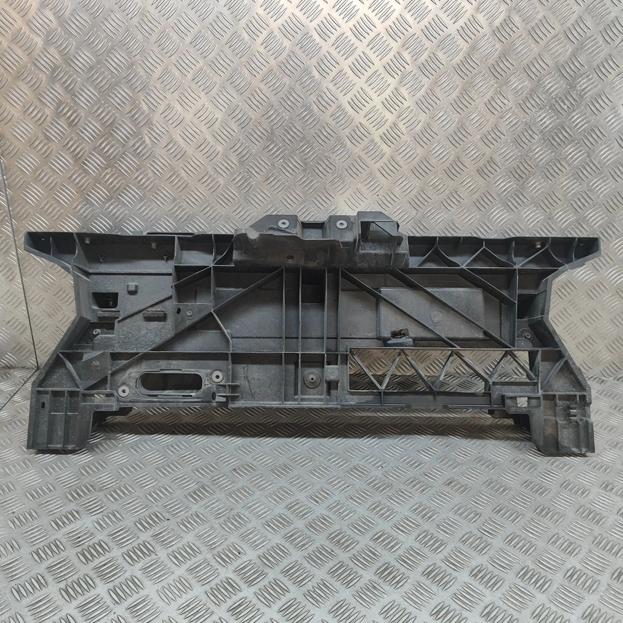 Toyota Proace Slam Panel Frame Upper Part Slam Panel Frame Upper Part — TOYOTA PROACE (Va...