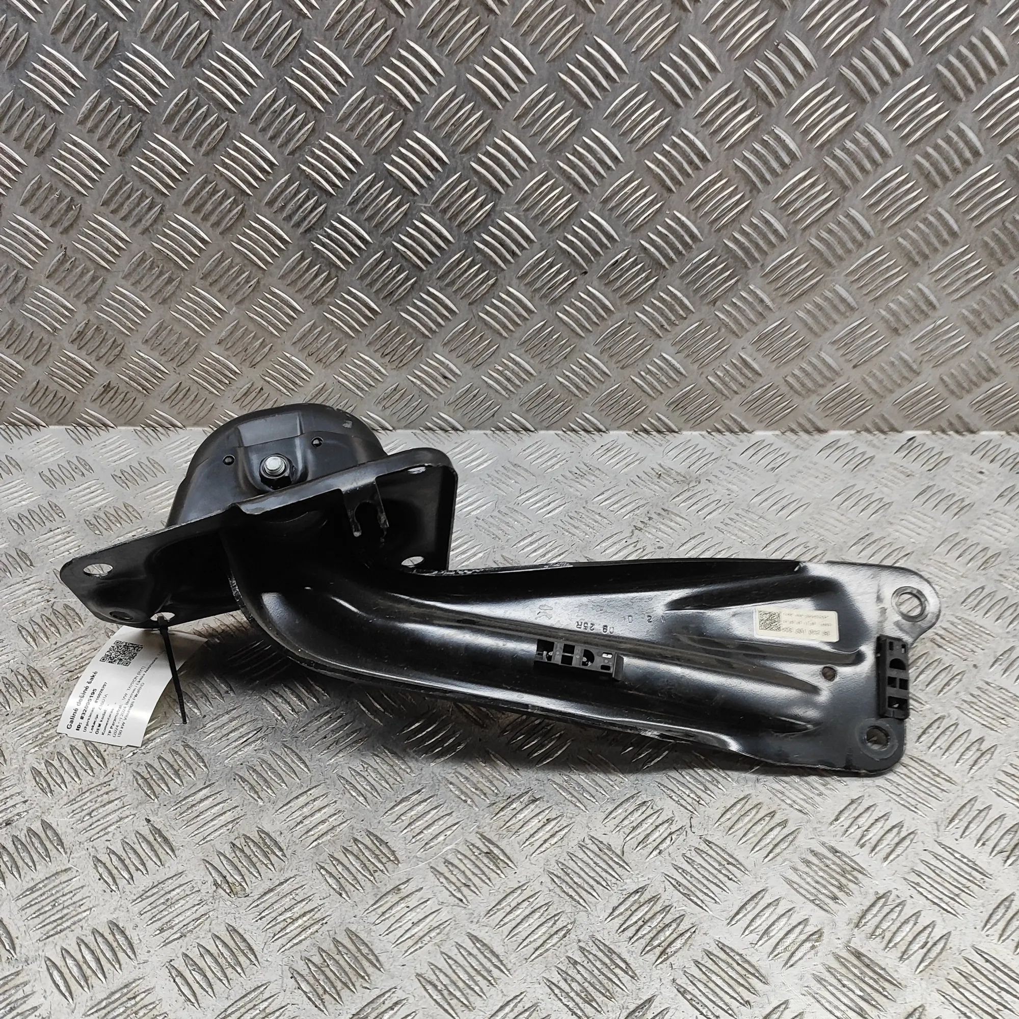 Volkswagen Tayron Control arm — rear right Control arm — rear right — VW TAYRON (R41) (202...