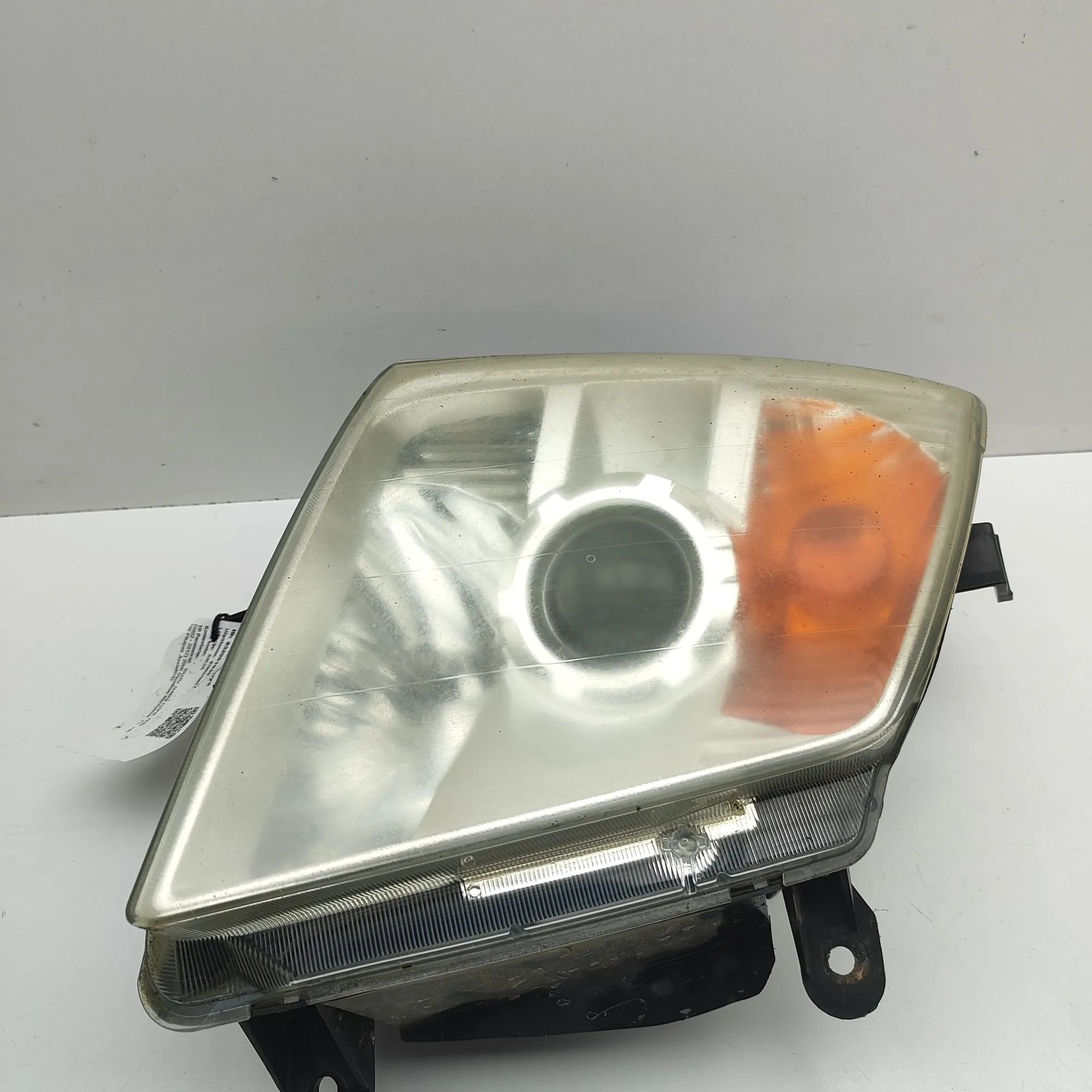 Isuzu D-Max Front Right Headlight Front Right Headlight — ISUZU D-MAX (I TFR, TFS...