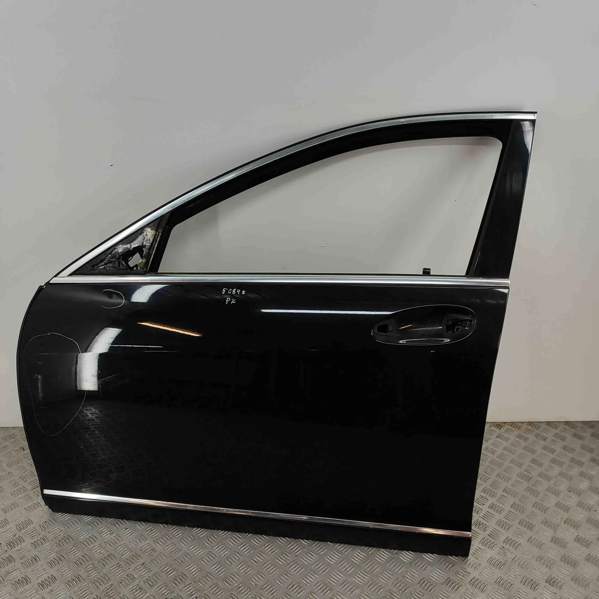 Mercedes-Benz A (W169) Door — front left Door — front left — MERCEDES BENZ S-CLASS (W221...