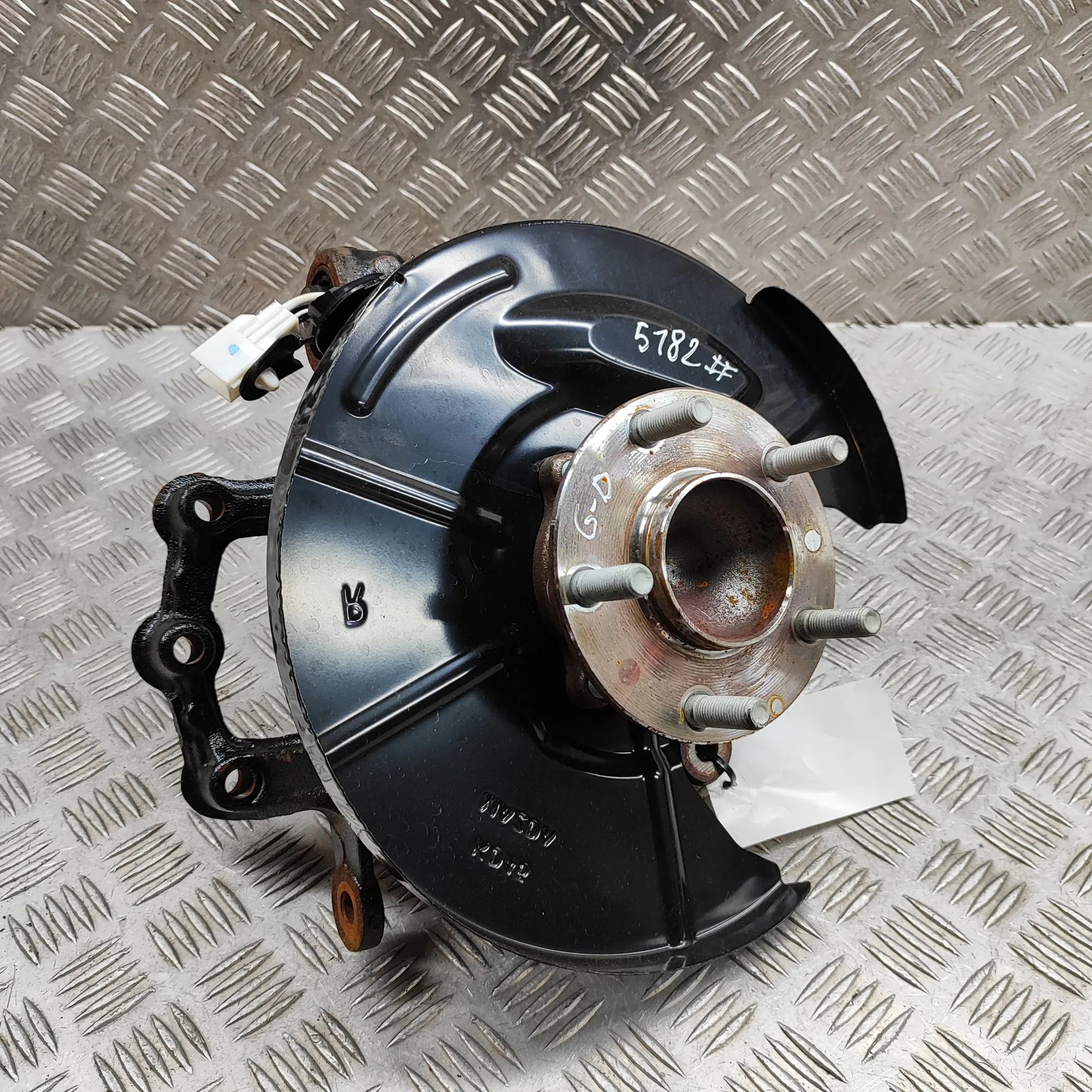 Mazda CX-5 (KF) Rear Right Wheel Hub Rear Right Wheel Hub — MAZDA CX-5 (KF) (2016-.....
