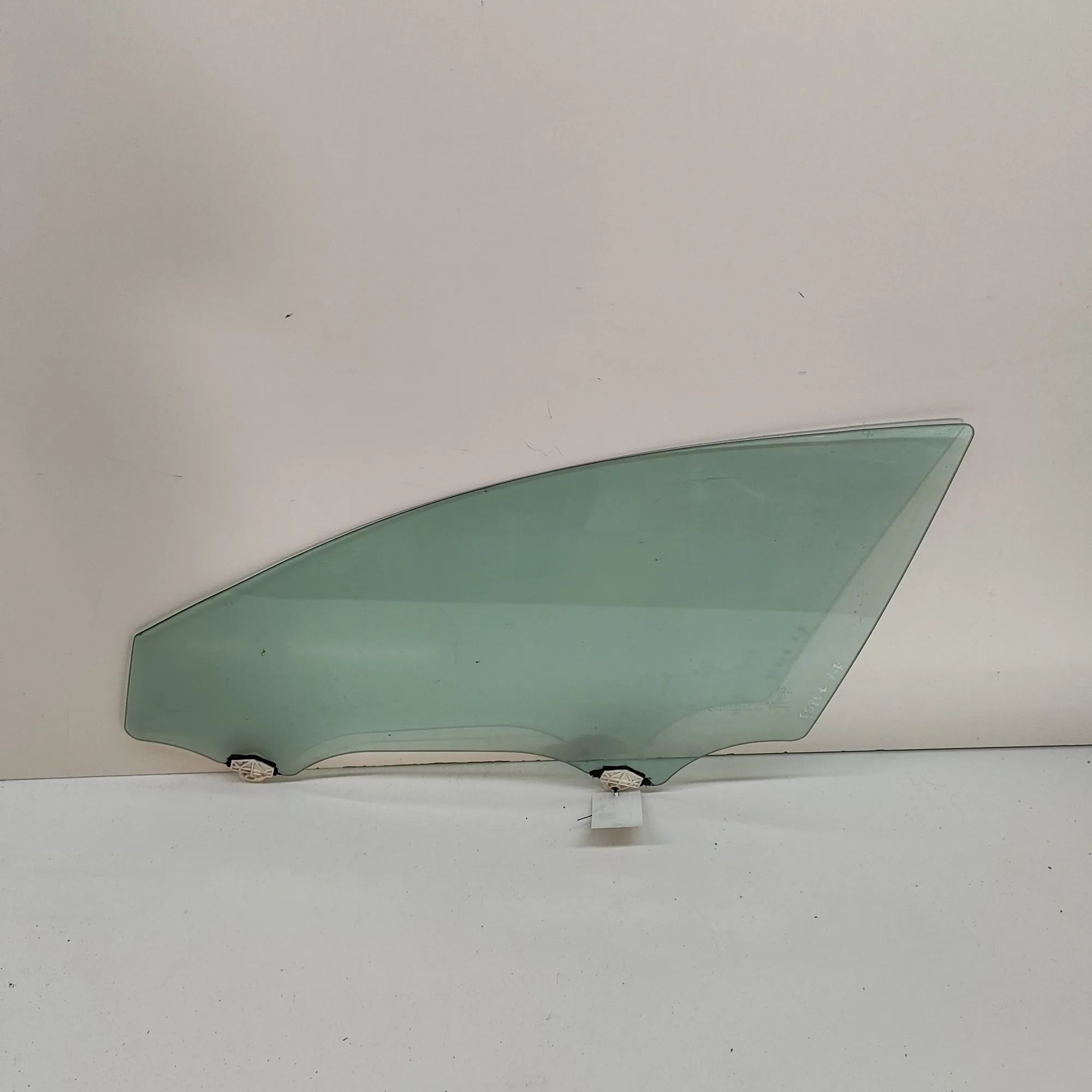 Mazda 3 (BP) Front Left Door Window Front Left Door Window — MAZDA CX-3 (0 DM) (201...