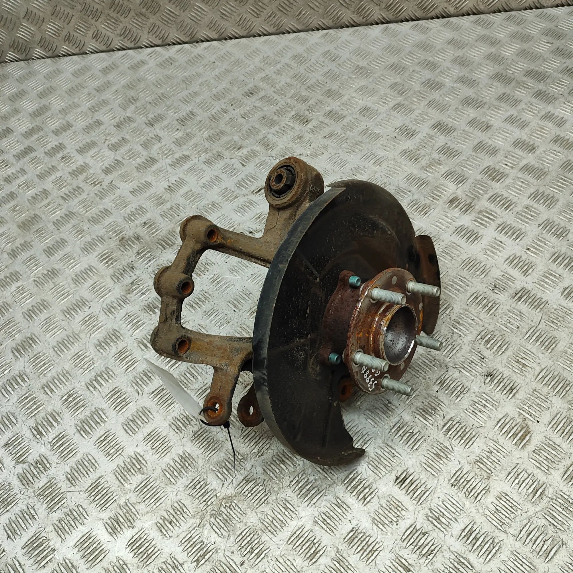 Mazda CX-5 (KF) Rear Right Wheel Hub Rear Right Wheel Hub — MAZDA CX-5 (KF) (2016-.....
