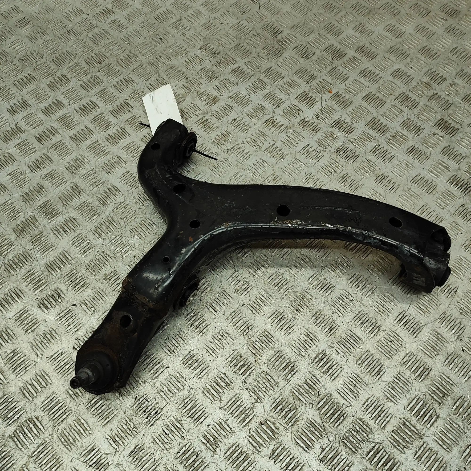 Volkswagen Amarok Front Right Lower Control Arm Front Right Lower Control Arm — VW AMAROK (2H_,...
