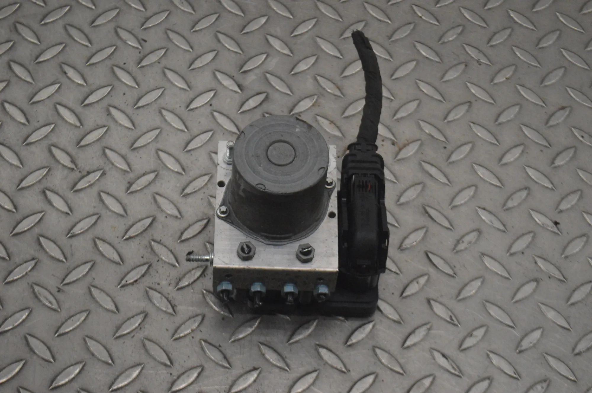 Mercedes-Benz V / Vito / EQV (W447) ABS hydraulic pump ABS Pump — MERCEDES BENZ VITO (Tourer W447) (20...