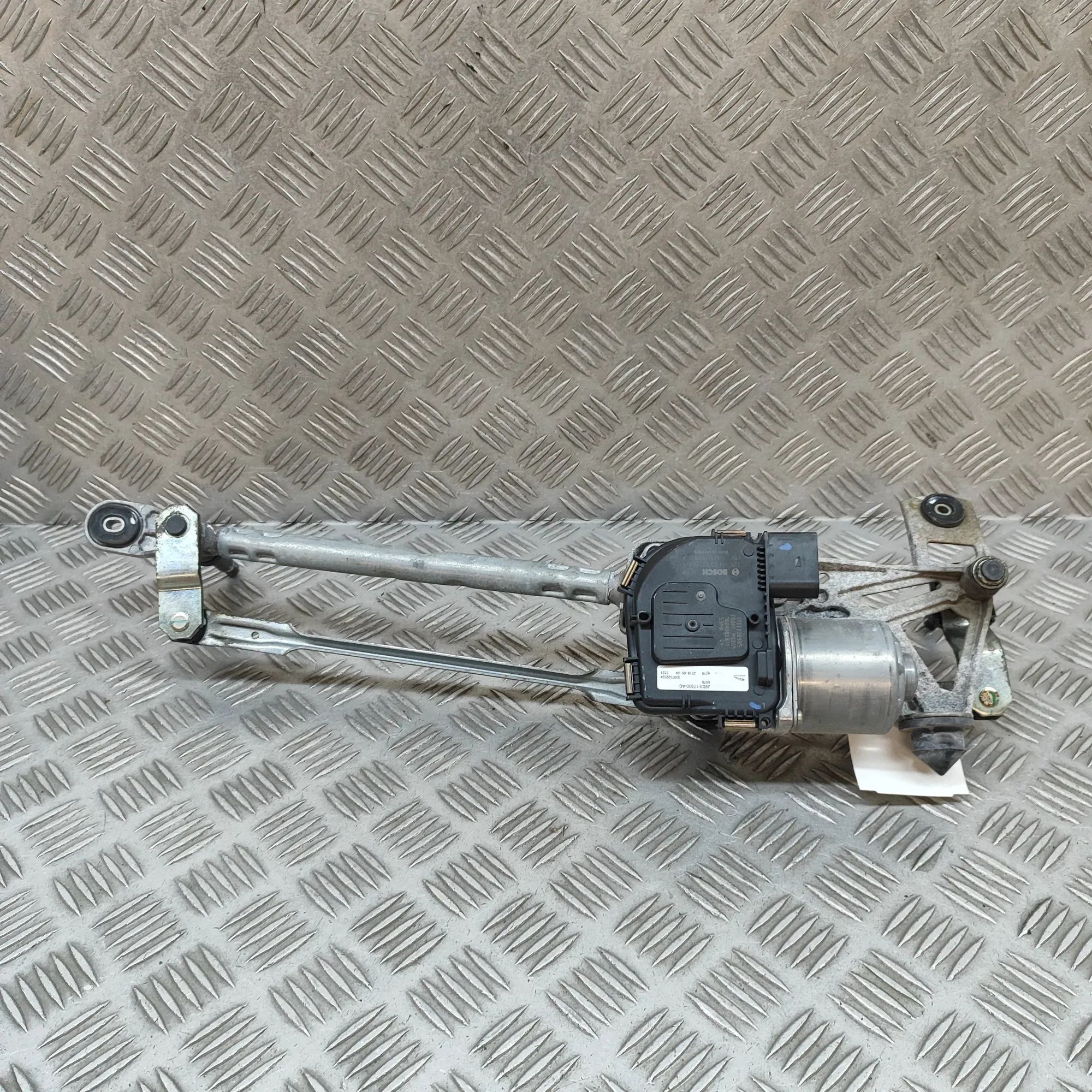 Jaguar I-Pace Front Windshield Wiper Mechanism Front Windshield Wiper Mechanism — JAGUAR I-PAC...