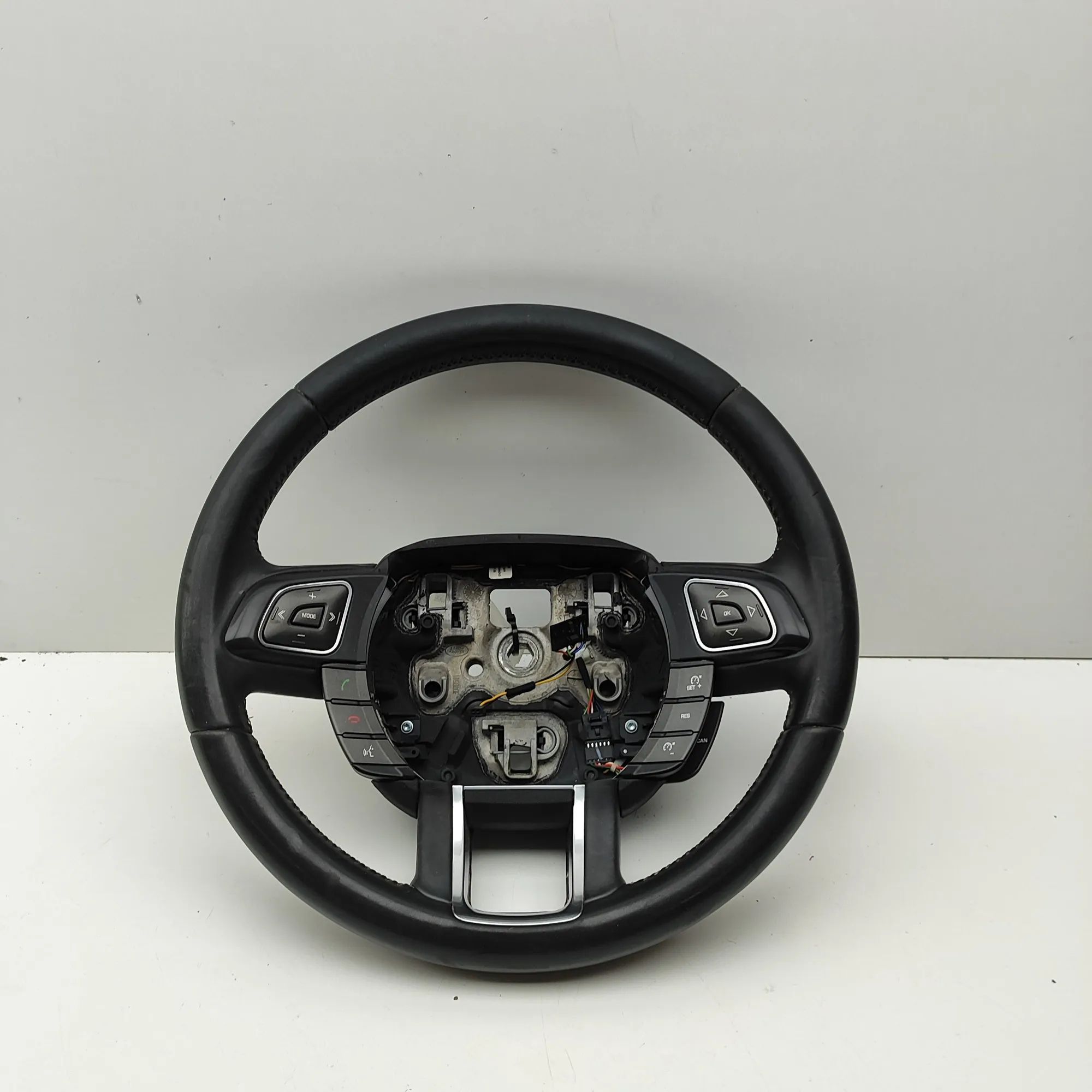 Land Rover Range Rover Evoque steering wheel Steering Wheel — LAND ROVER RANGE ROVER EVOQUE ...
