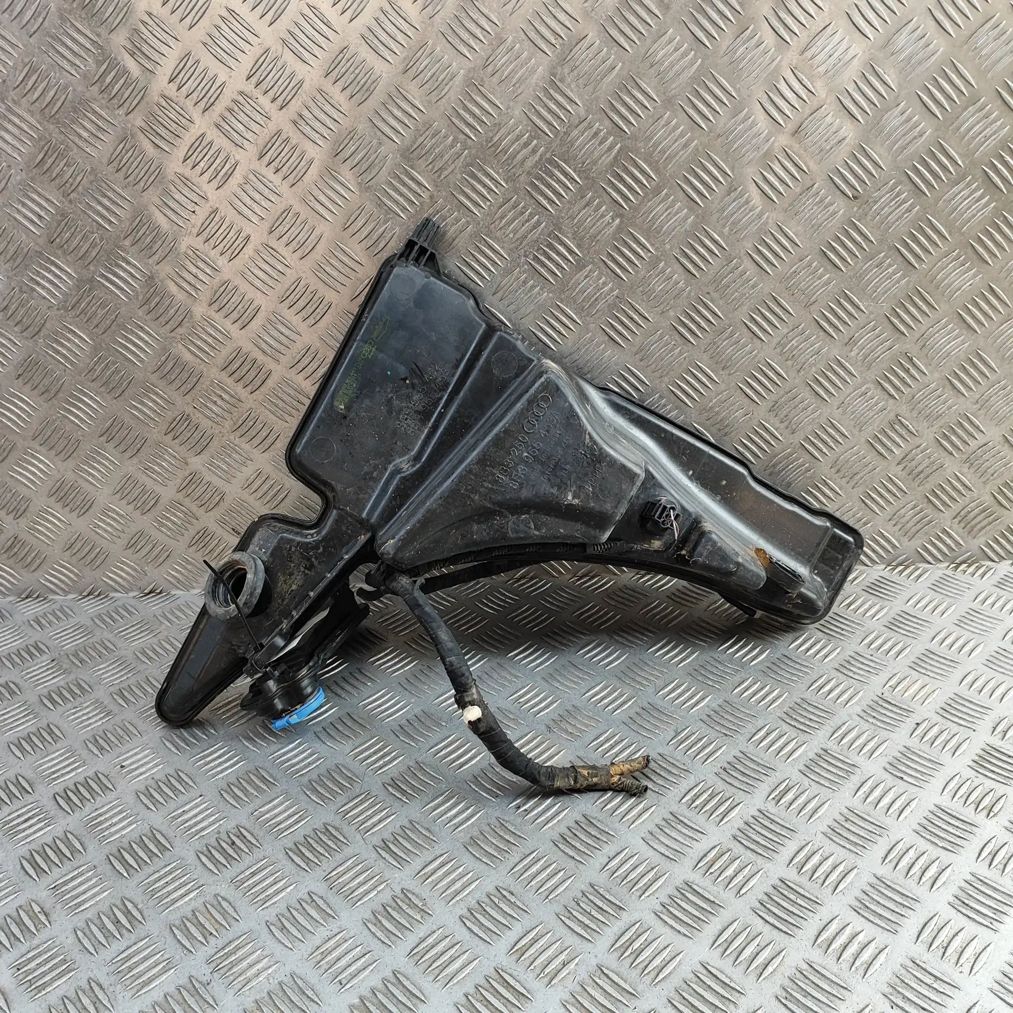 Audi A5 (B10) Window Washer Tank Window Washer Tank — AUDI A5 (Avant) (2024-...)...