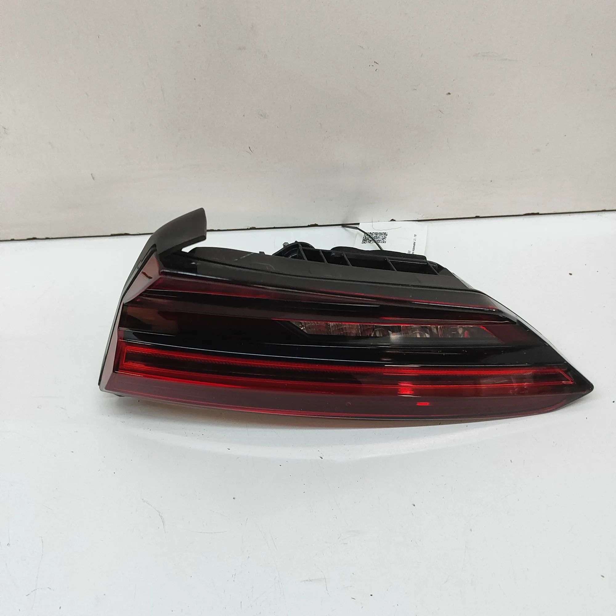 Audi A5 (B9) Right Side Tailgate Tail Light Right Side Tailgate Tail Light — AUDI A5 (F53) ...