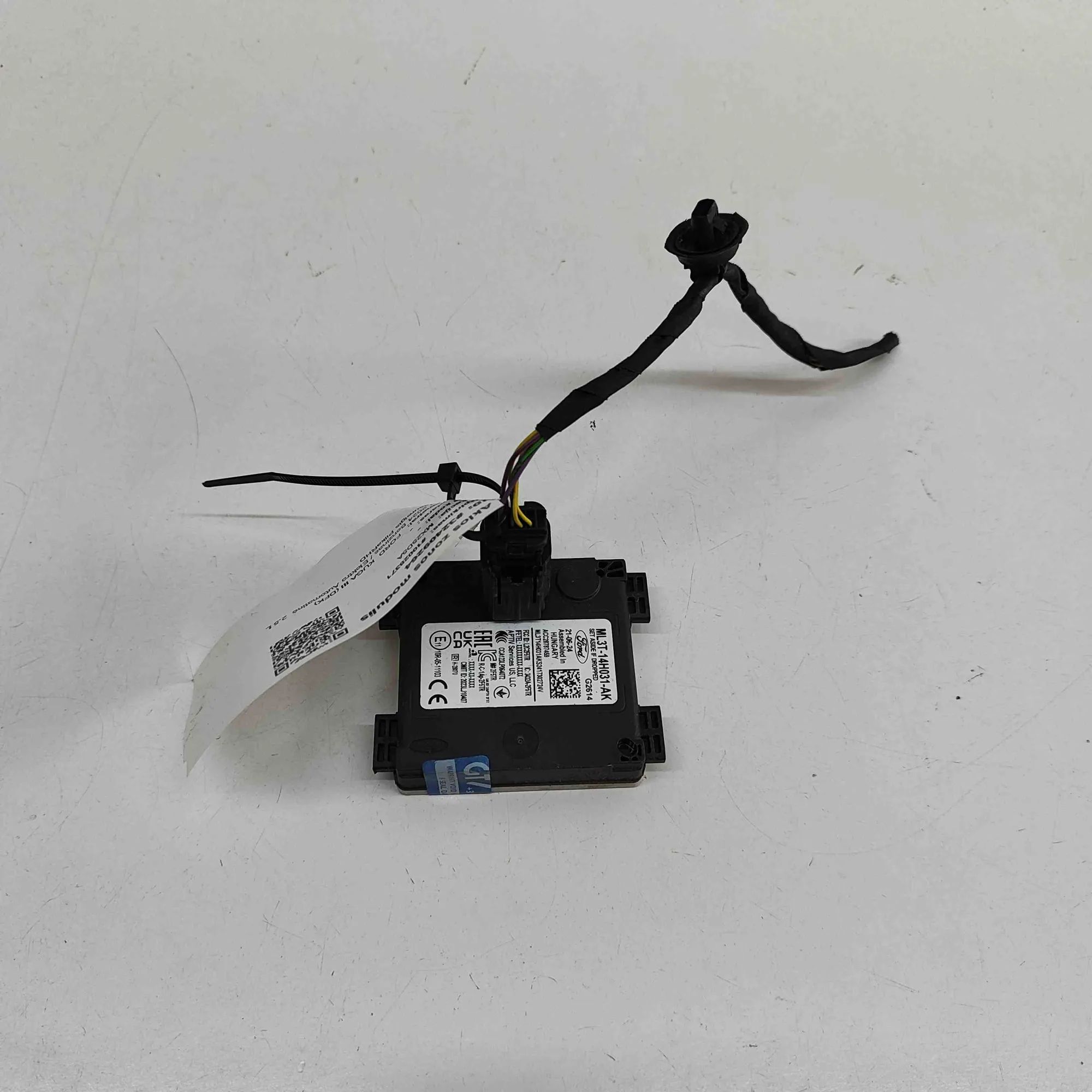 Ford Kuga Blind Spot Control Module Blind Spot Control Module — FORD KUGA (III DFK)...