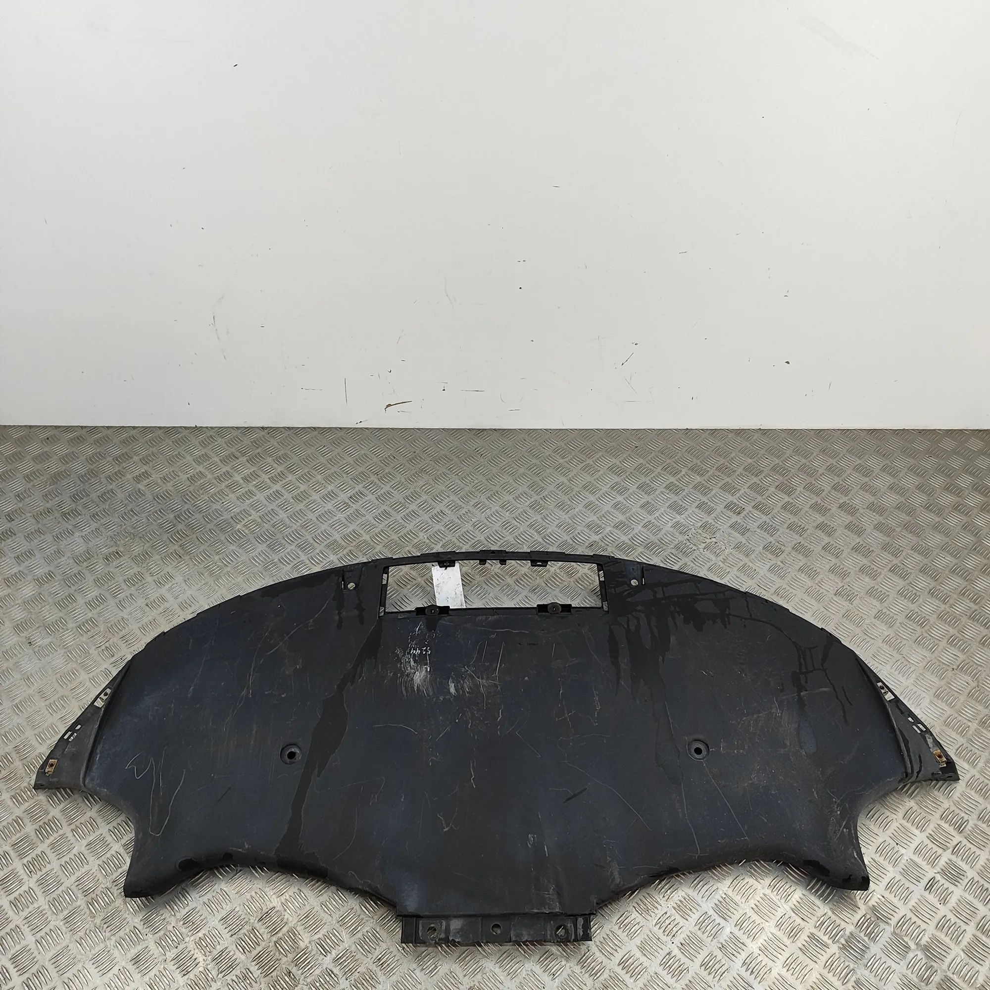 Tesla Model 3 Rear Middle Underbody Cover