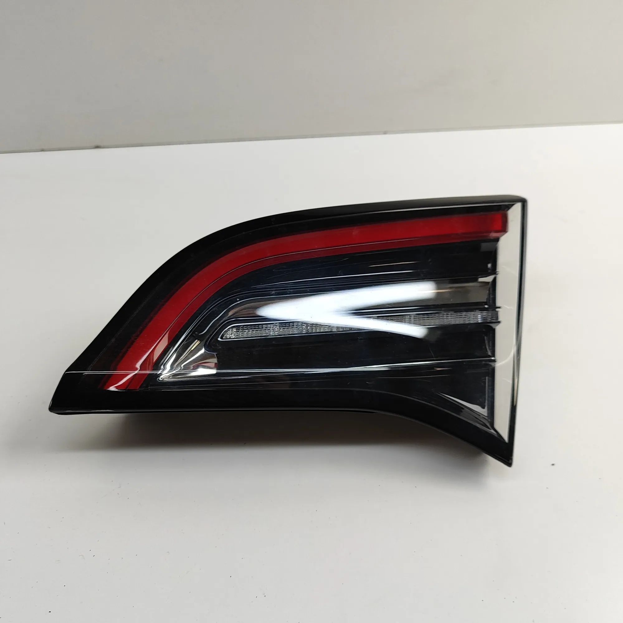 Tesla Model Y Right Side Tailgate Tail Light
