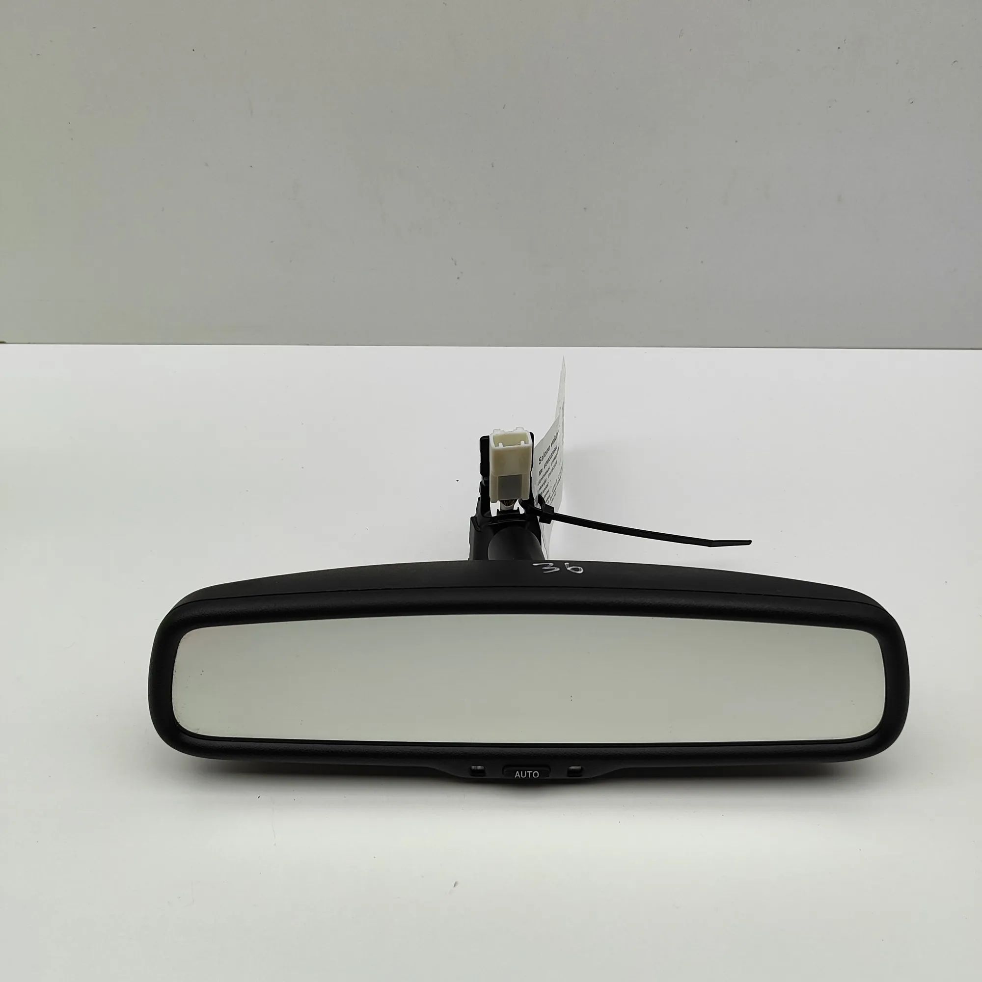Lexus CT Interior Rear View Mirror