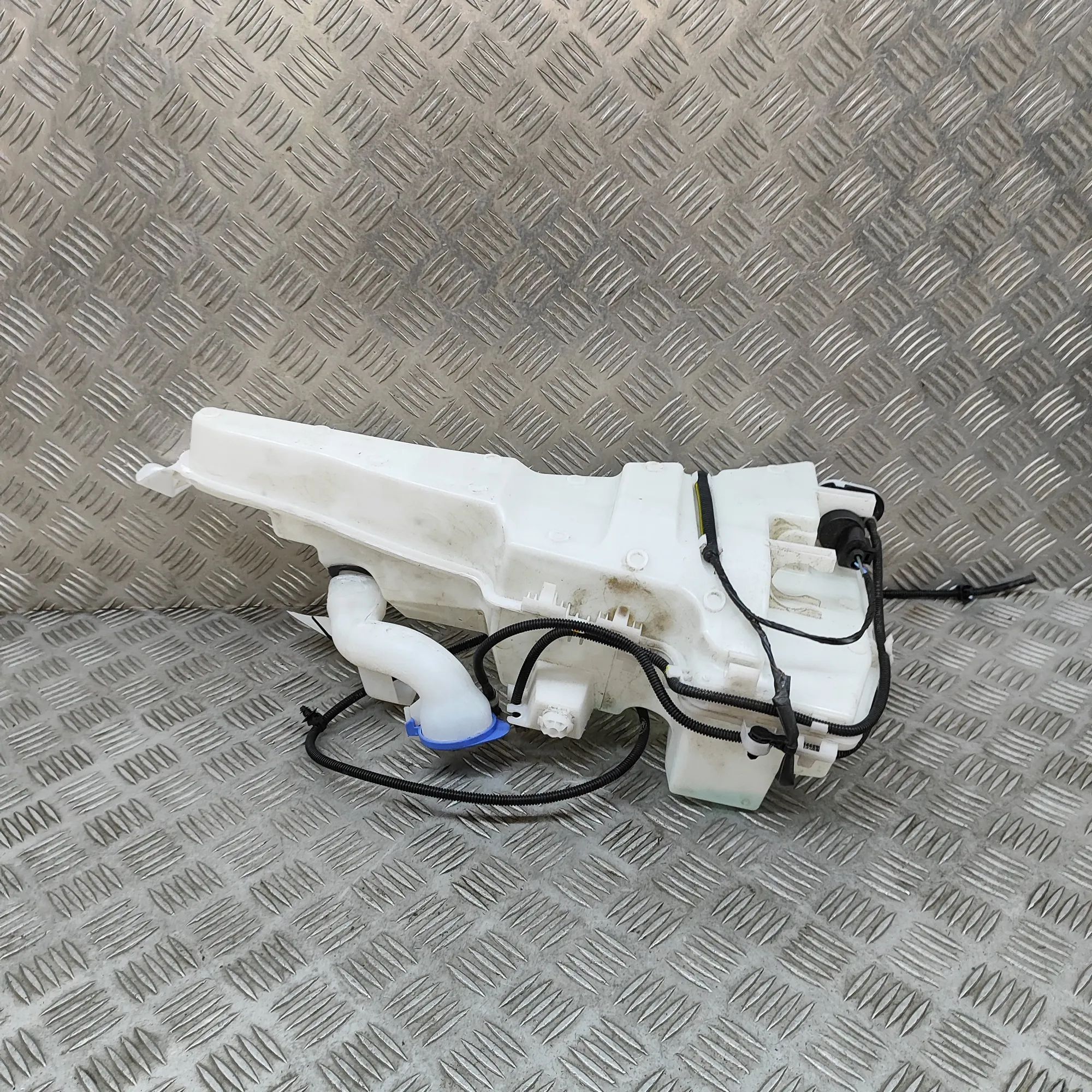 Ford Kuga Window Washer Tank