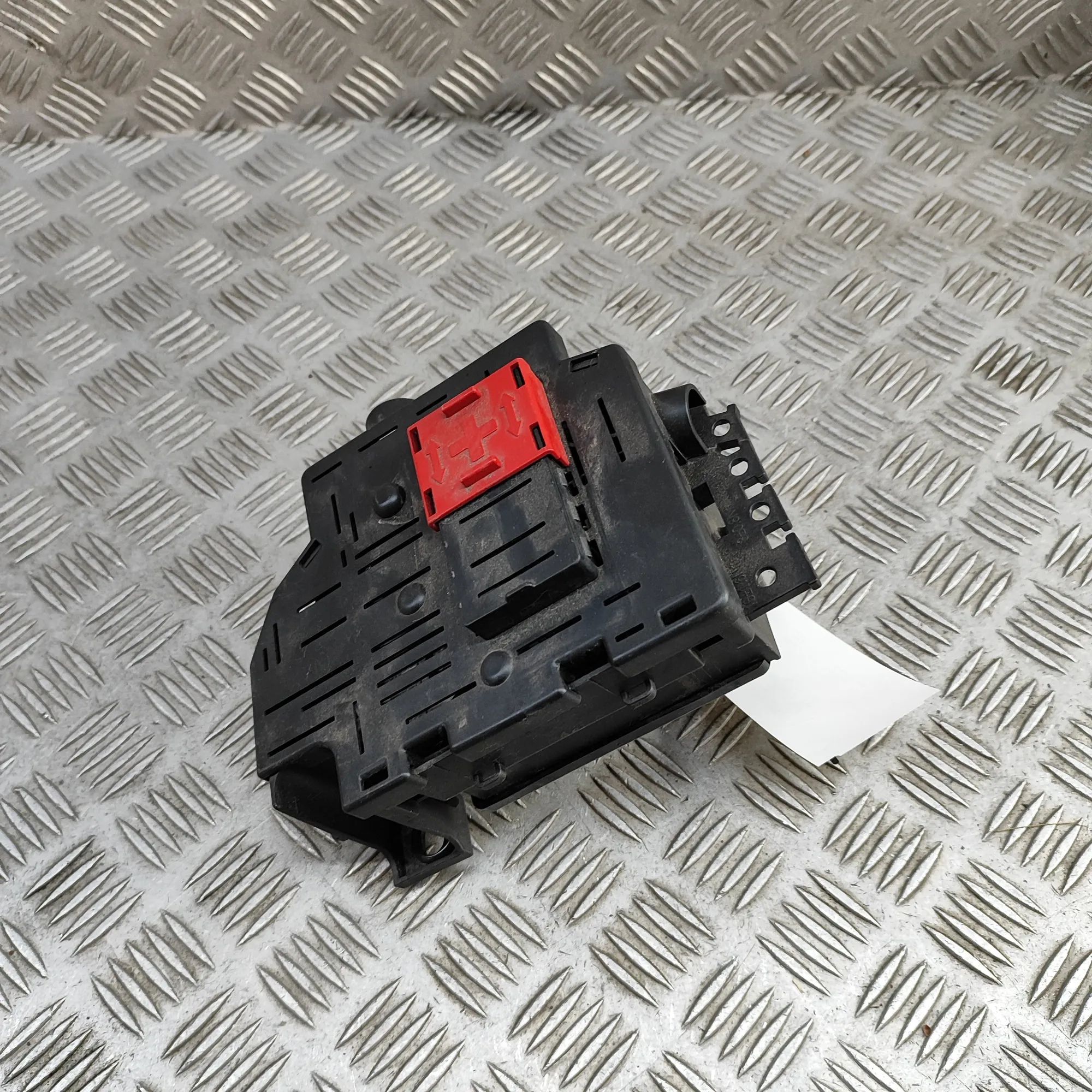 Mercedes-Benz GLE (W167) Fuse Box Module