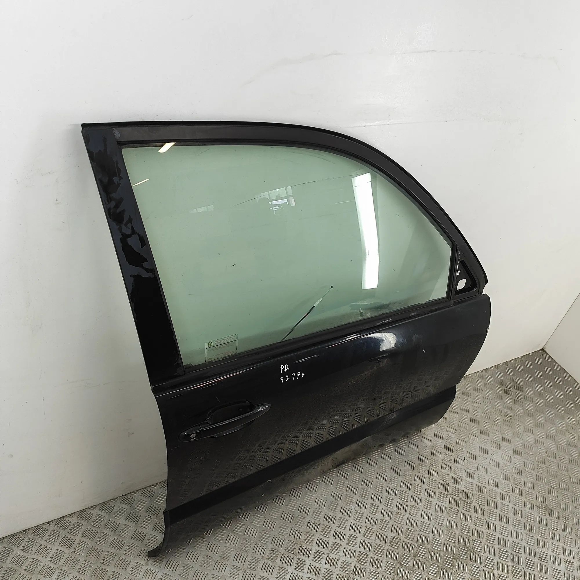 Toyota Land Cruiser 100 Door — front right Door — front right — TOYOTA LAND CRUISER (120 _...