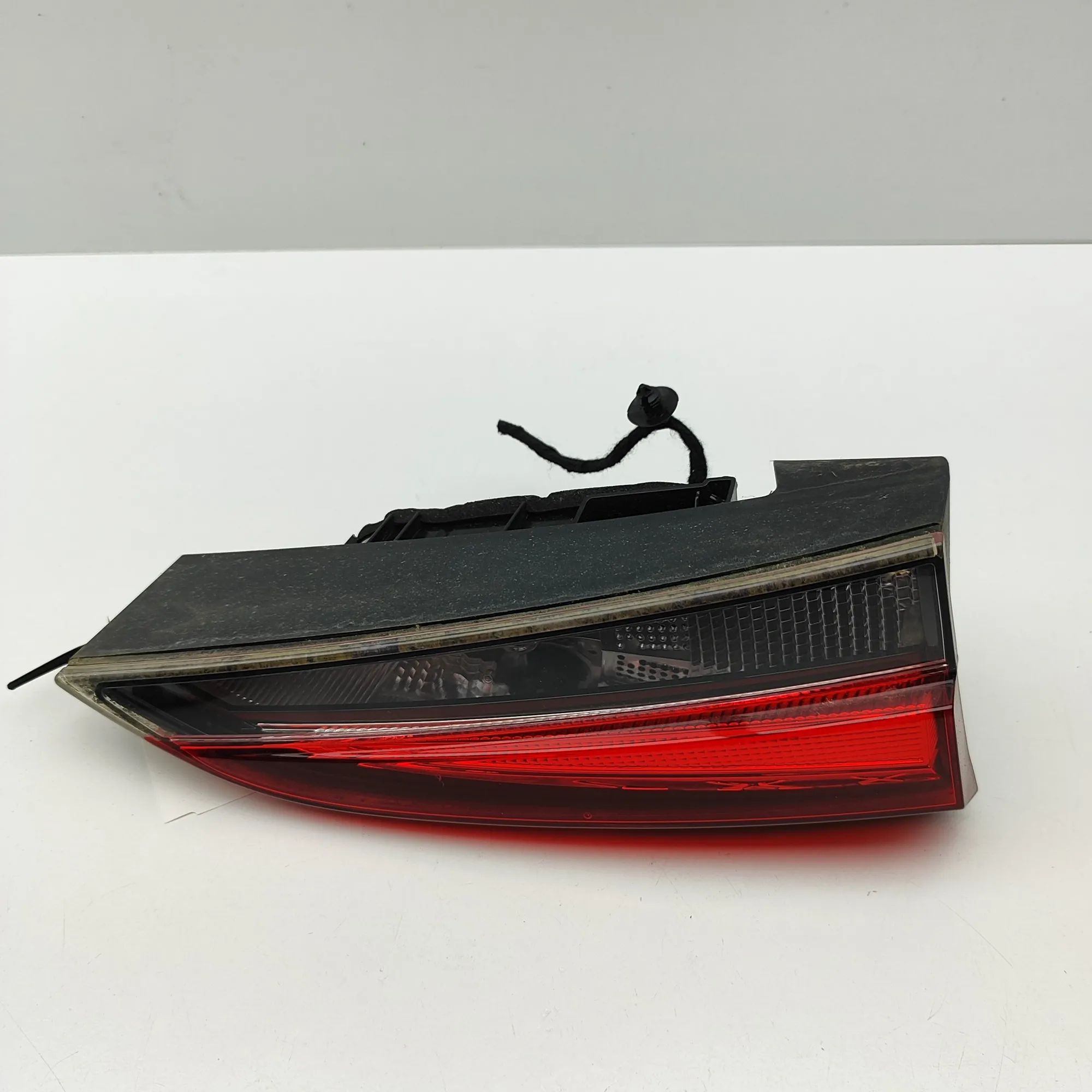 Skoda Kamiq Left Side Tailgate Tail Light
