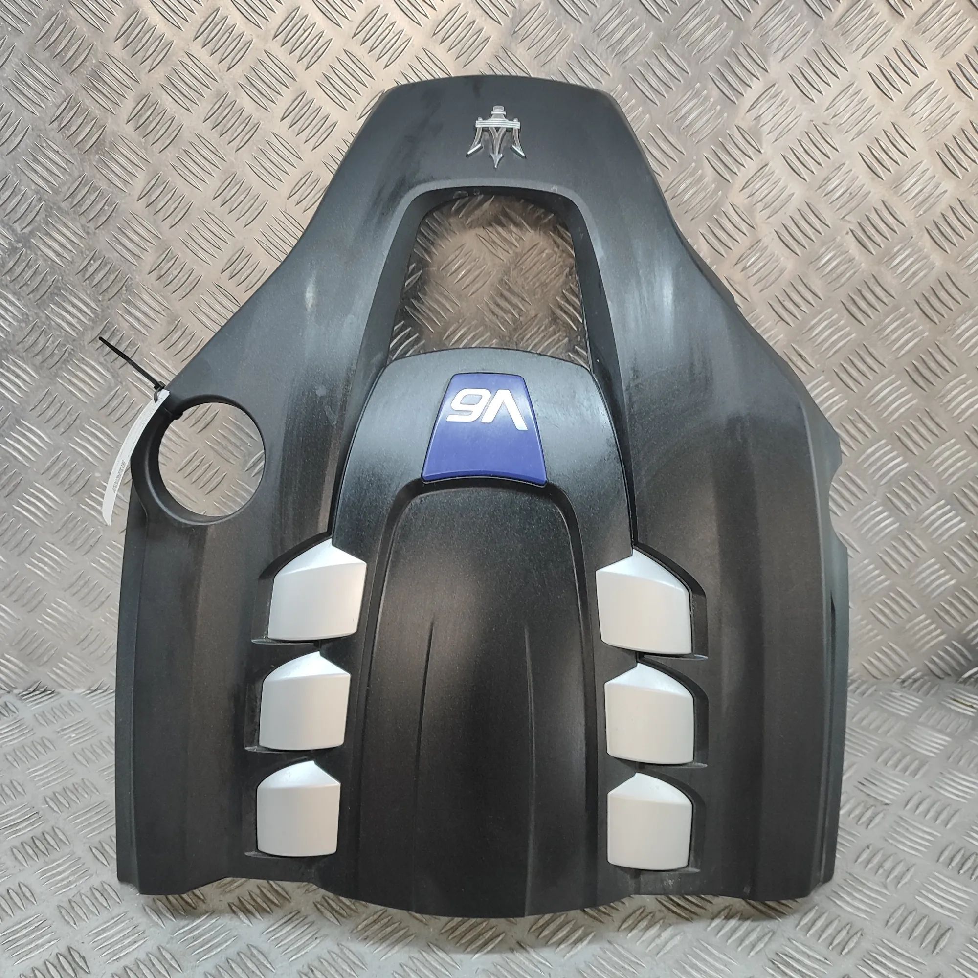 Maserati Ghibli Engine cover Engine cover — MASERATI GHIBLI (M157) (2013-......