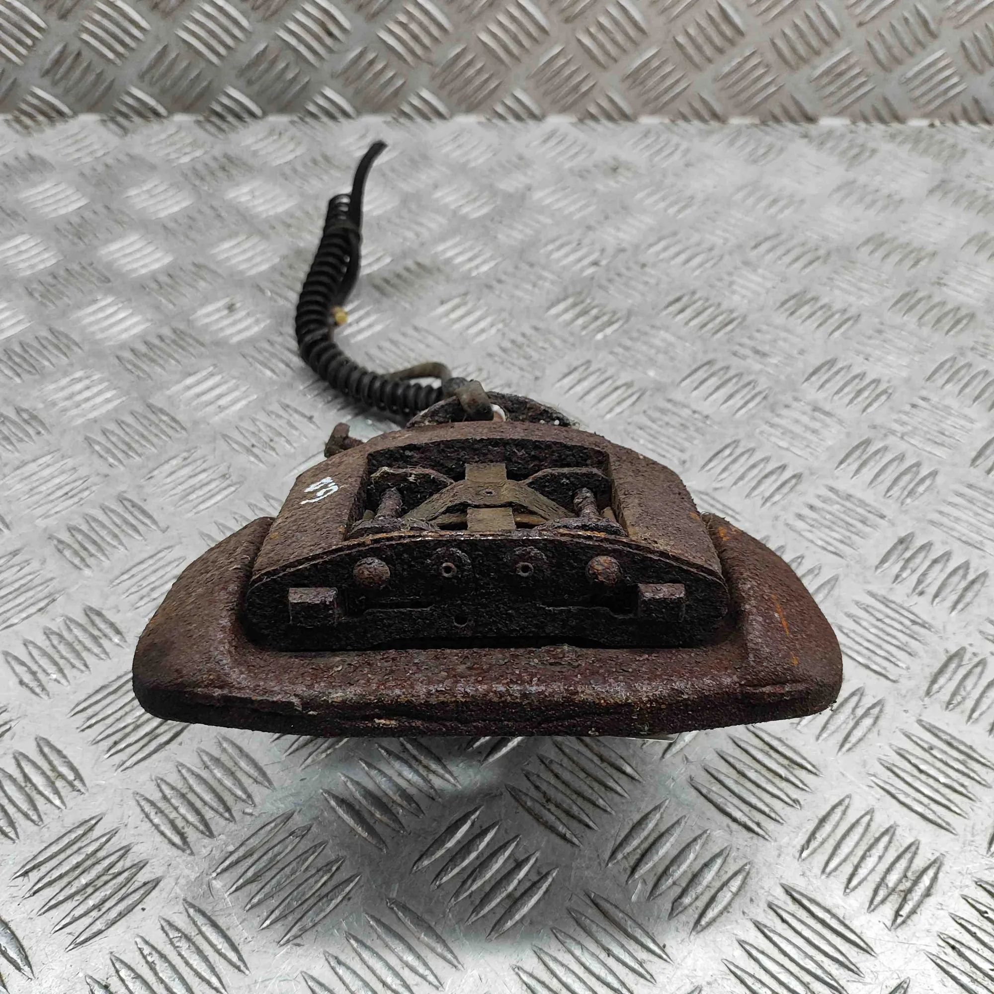 Porsche 928 Brake caliper — rear right Brake caliper — rear right — PORSCHE 928 (1977-...