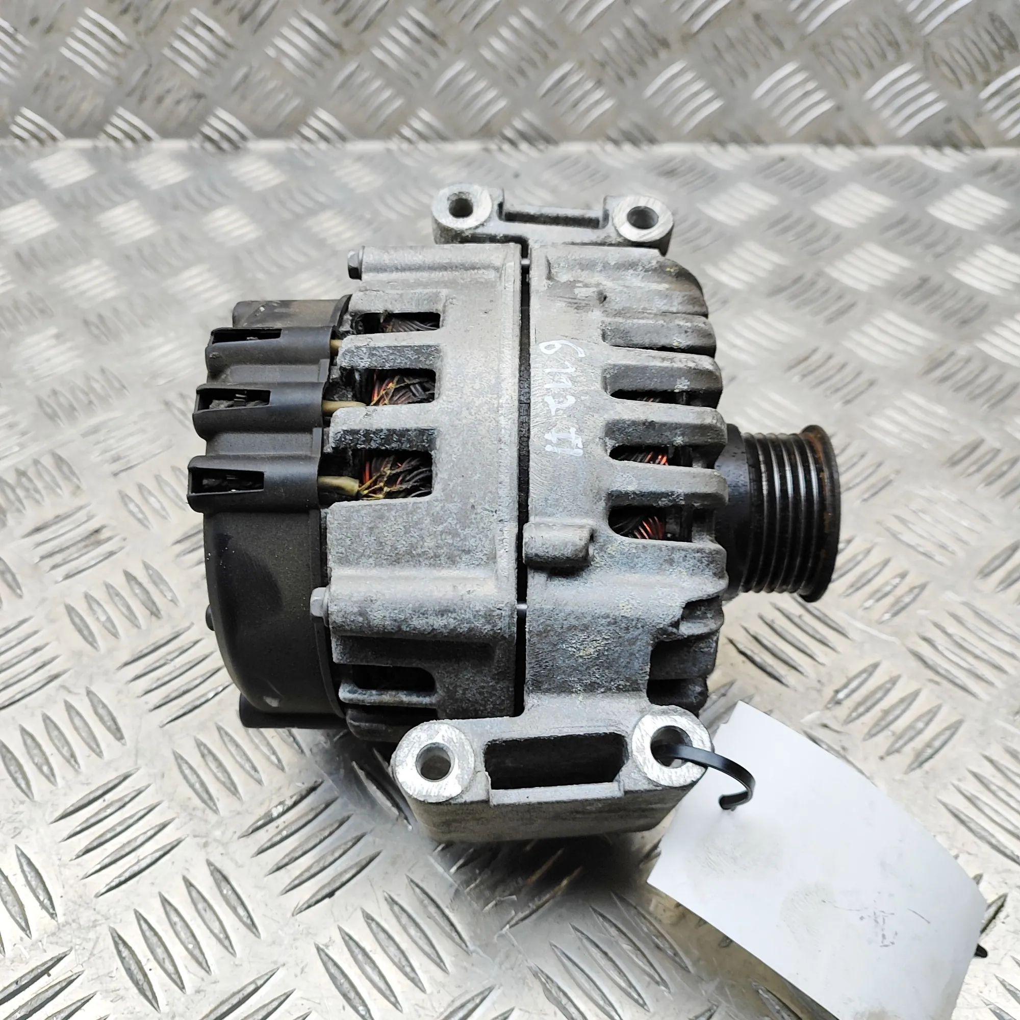 Mercedes-Benz ML / GLE (W166) Alternator Alternator — MERCEDES BENZ GLE (W166) (2015-......