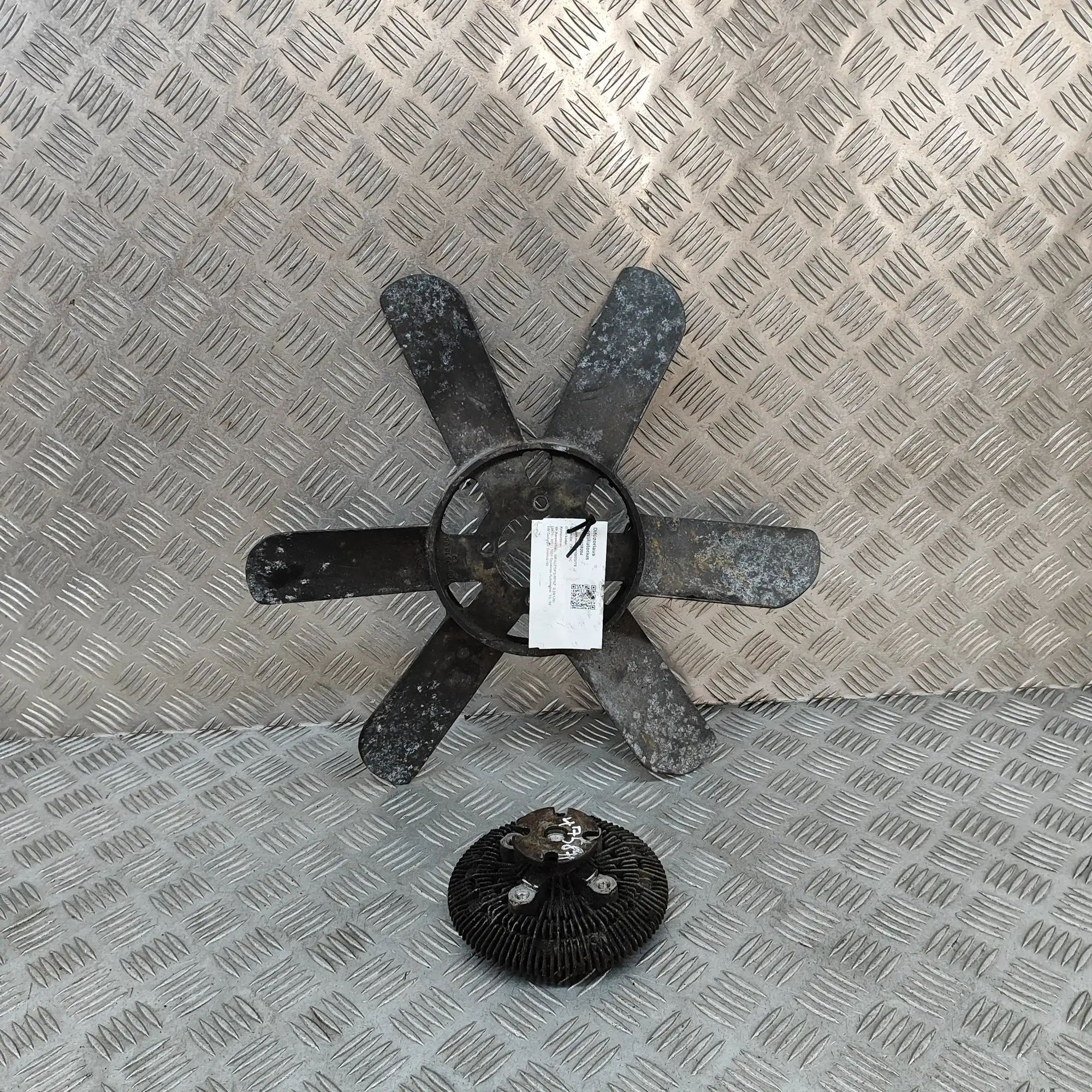 Mercedes-Benz 200 - 300 (W123) Engine Cooling Fan Engine Cooling Fan — MERCEDES BENZ S-CLASS (W12...