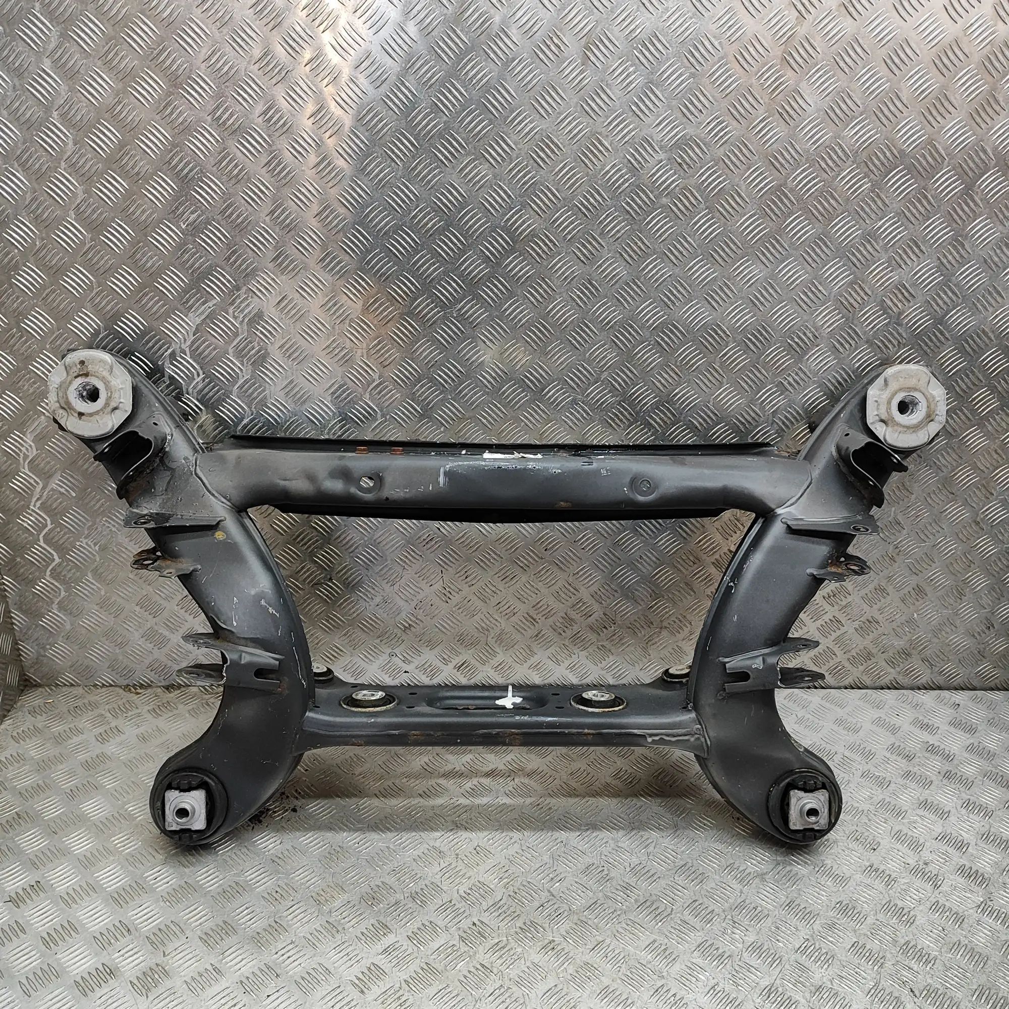 Mercedes-Benz A (W176) Rear subframe Rear subframe — MERCEDES BENZ C-CLASS (W205) (2...