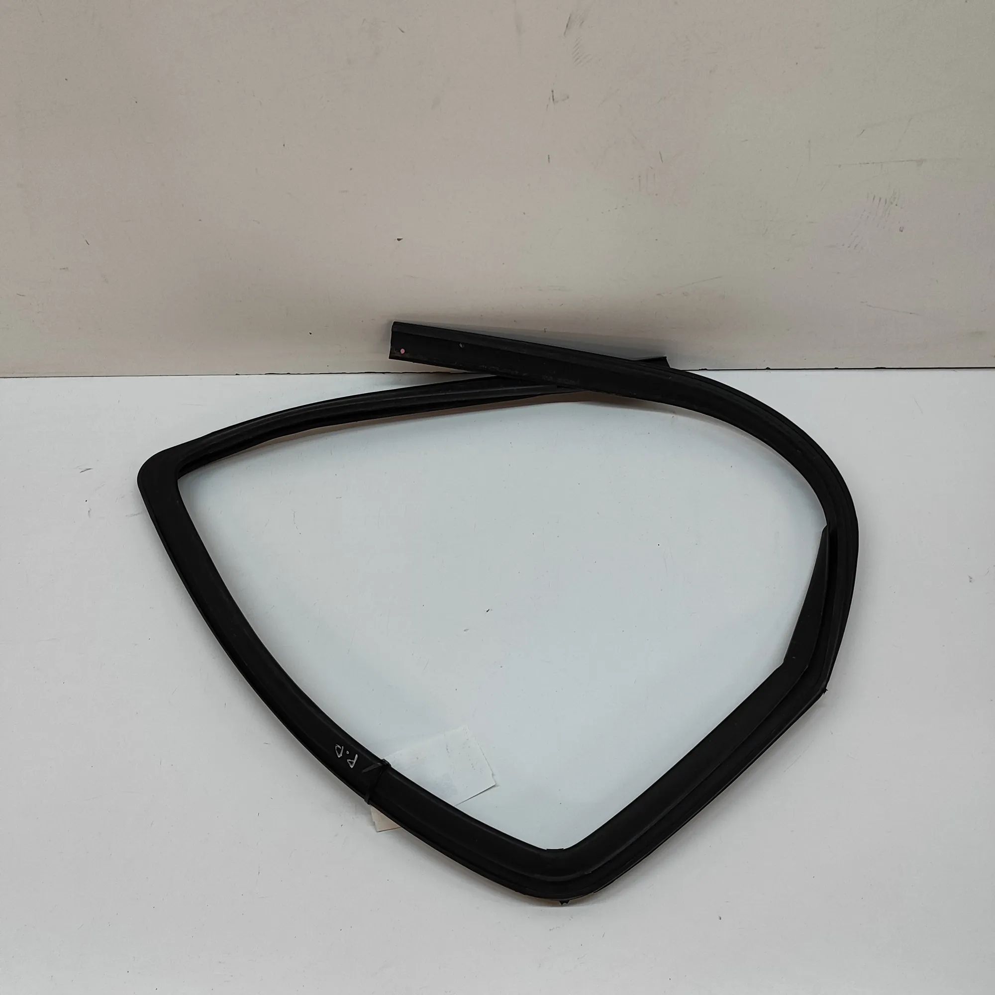 Jeep Wrangler (JK) Door rubber seal — front right Door rubber seal — front right — JEEP WRANGLER ...