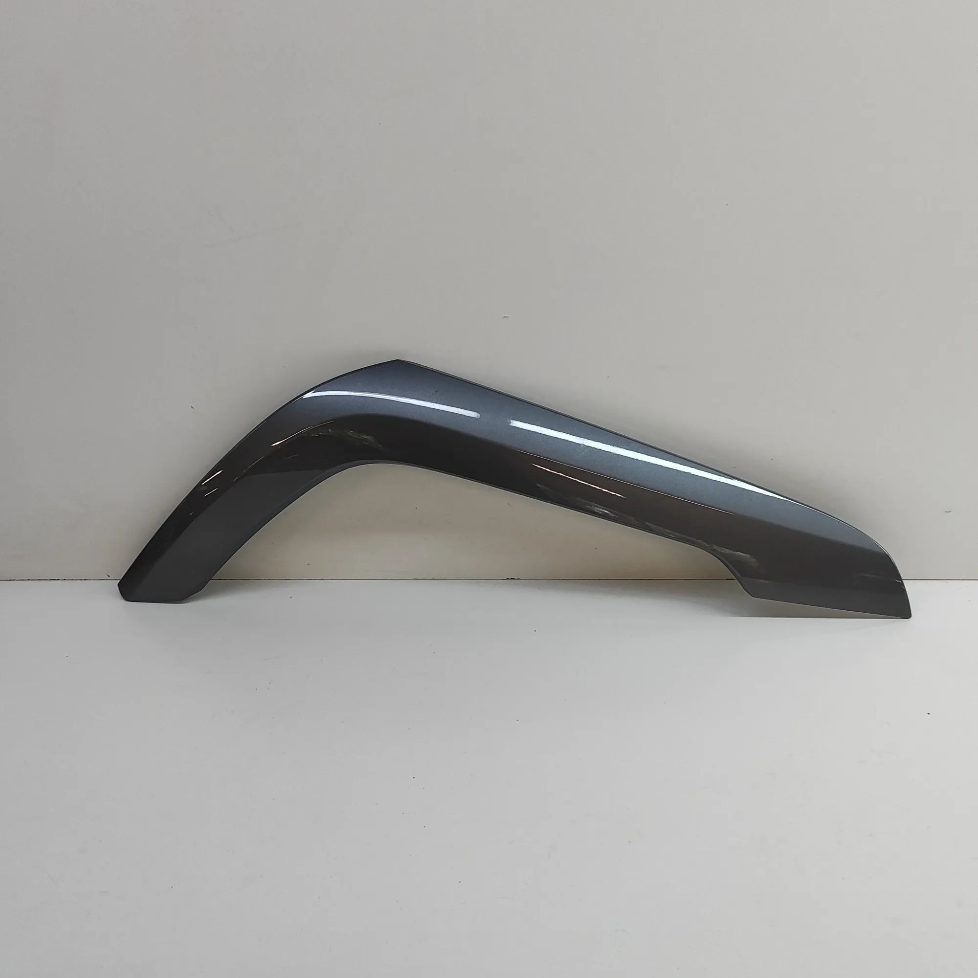 Mazda MX-30 Tailgate drip rail trim — left Tailgate drip rail trim — left — MAZDA MX-30 (D...