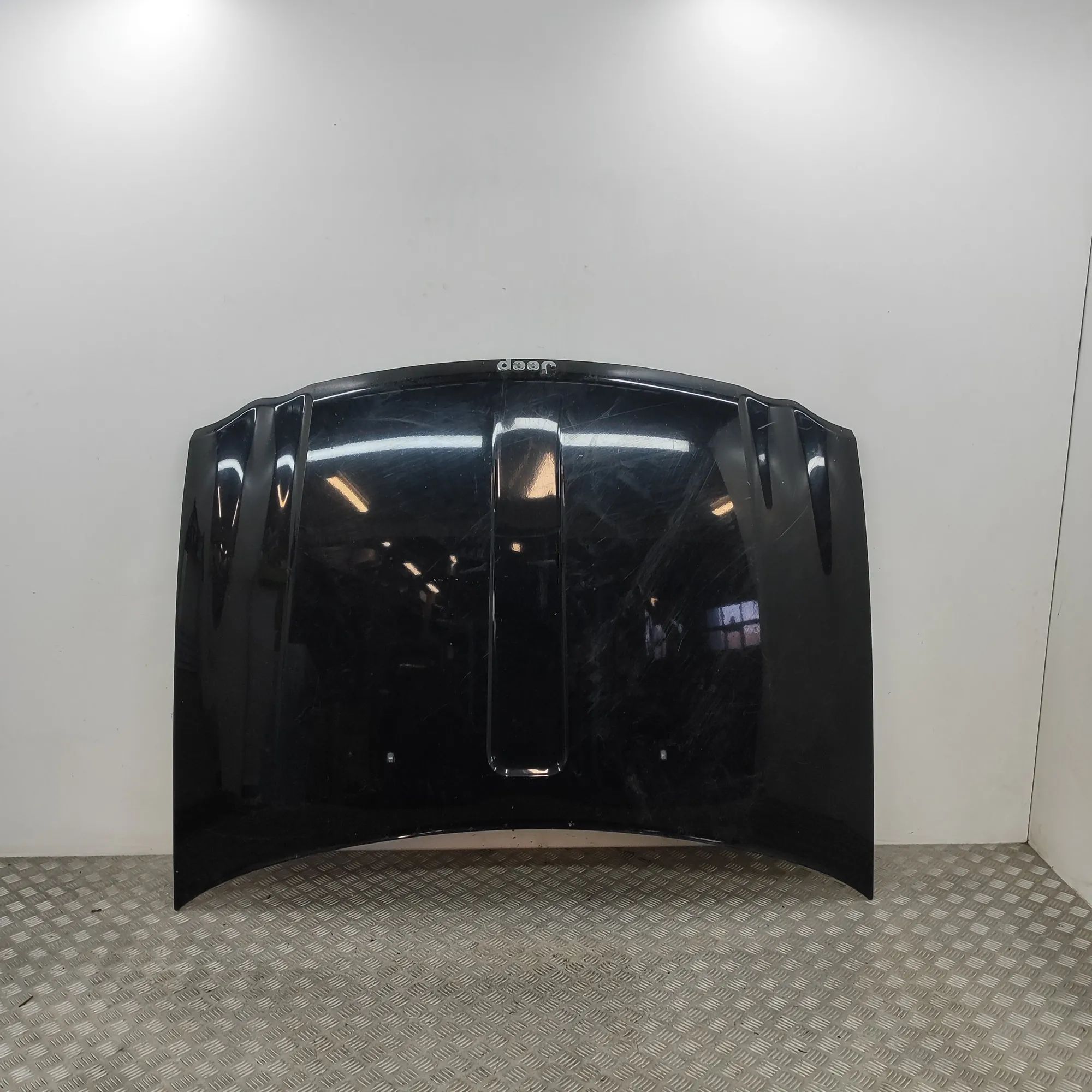 Jeep Grand Cherokee (WK) Bonnet Hood