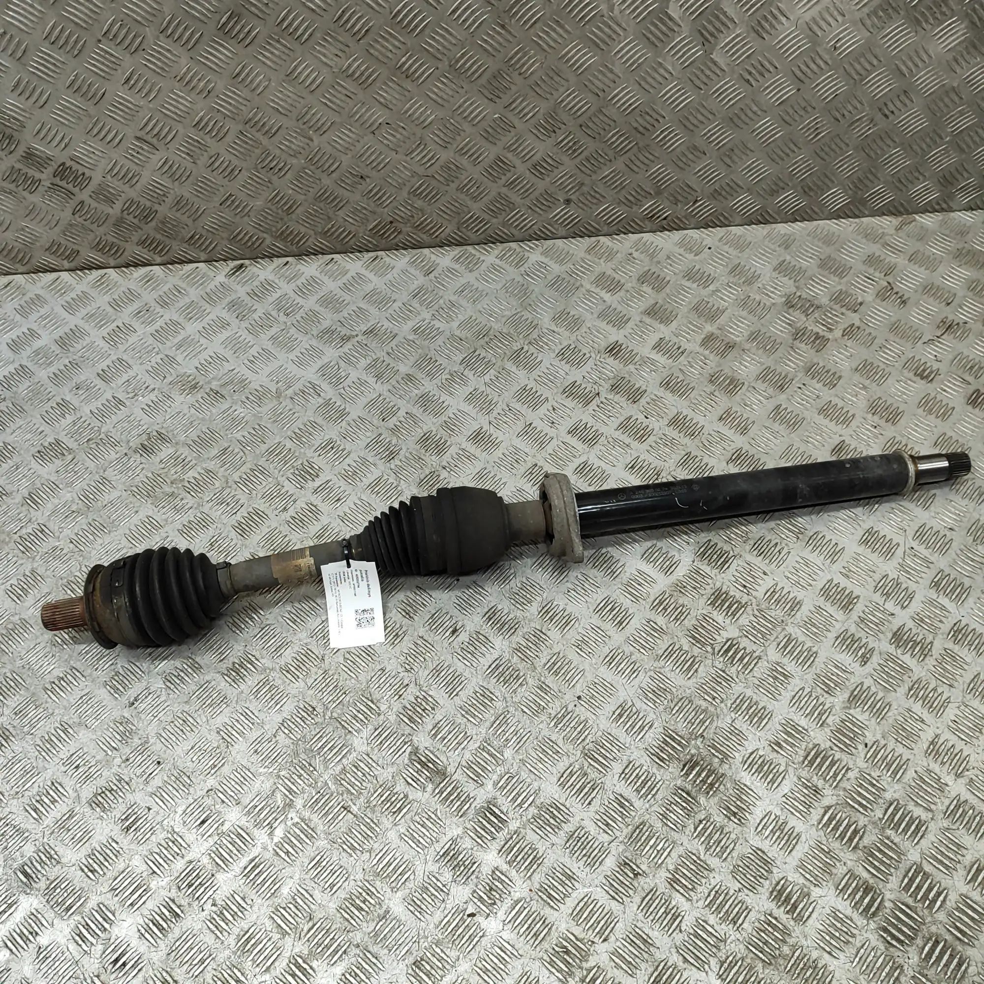Mercedes-Benz CLA (C117) Front Right Driveshaft Front Right Driveshaft — MERCEDES BENZ CLA (Cou...