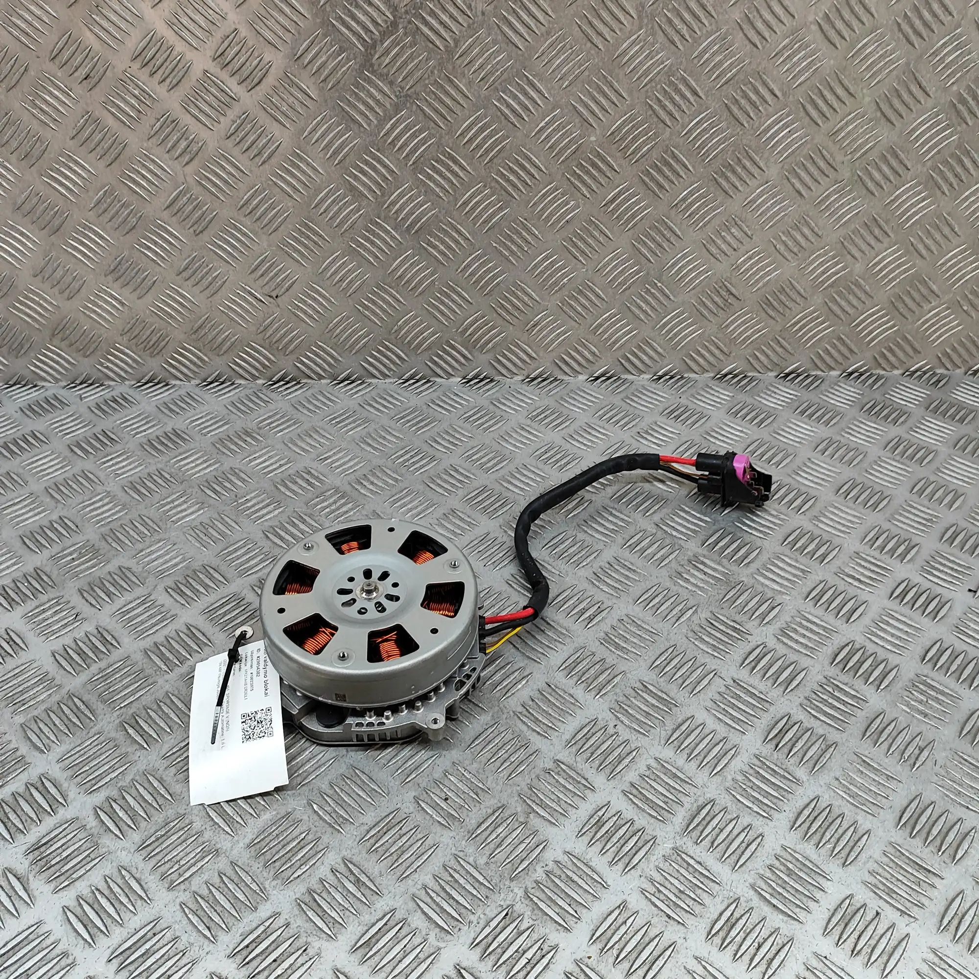 Kia Sportage Radiator Cooling Fan Motor Radiator Cooling Fan Motor — KIA SPORTAGE (V NQ...