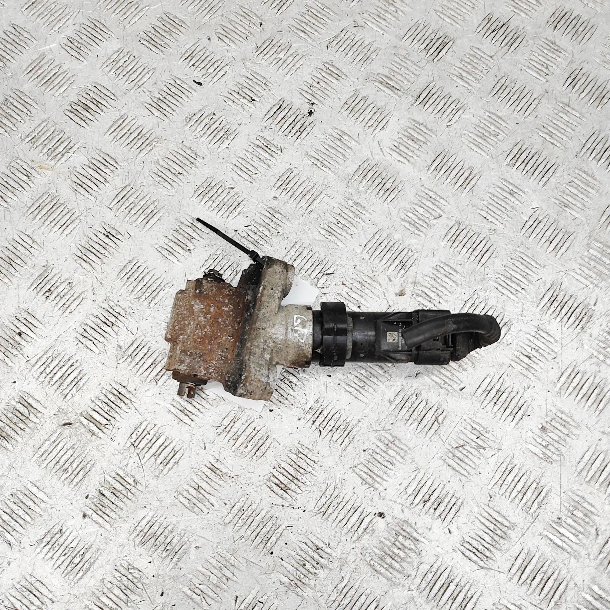 Porsche Cayenne Handbrake Motor Handbrake Motor — PORSCHE CAYENNE (92A) (2010-....