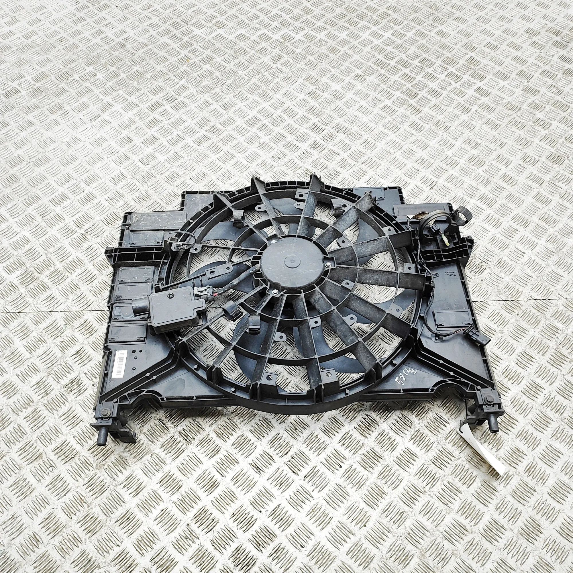 Jaguar XE Engine Cooling Fan Shroud Engine Cooling Fan Shroud — JAGUAR XE (X760) (2...