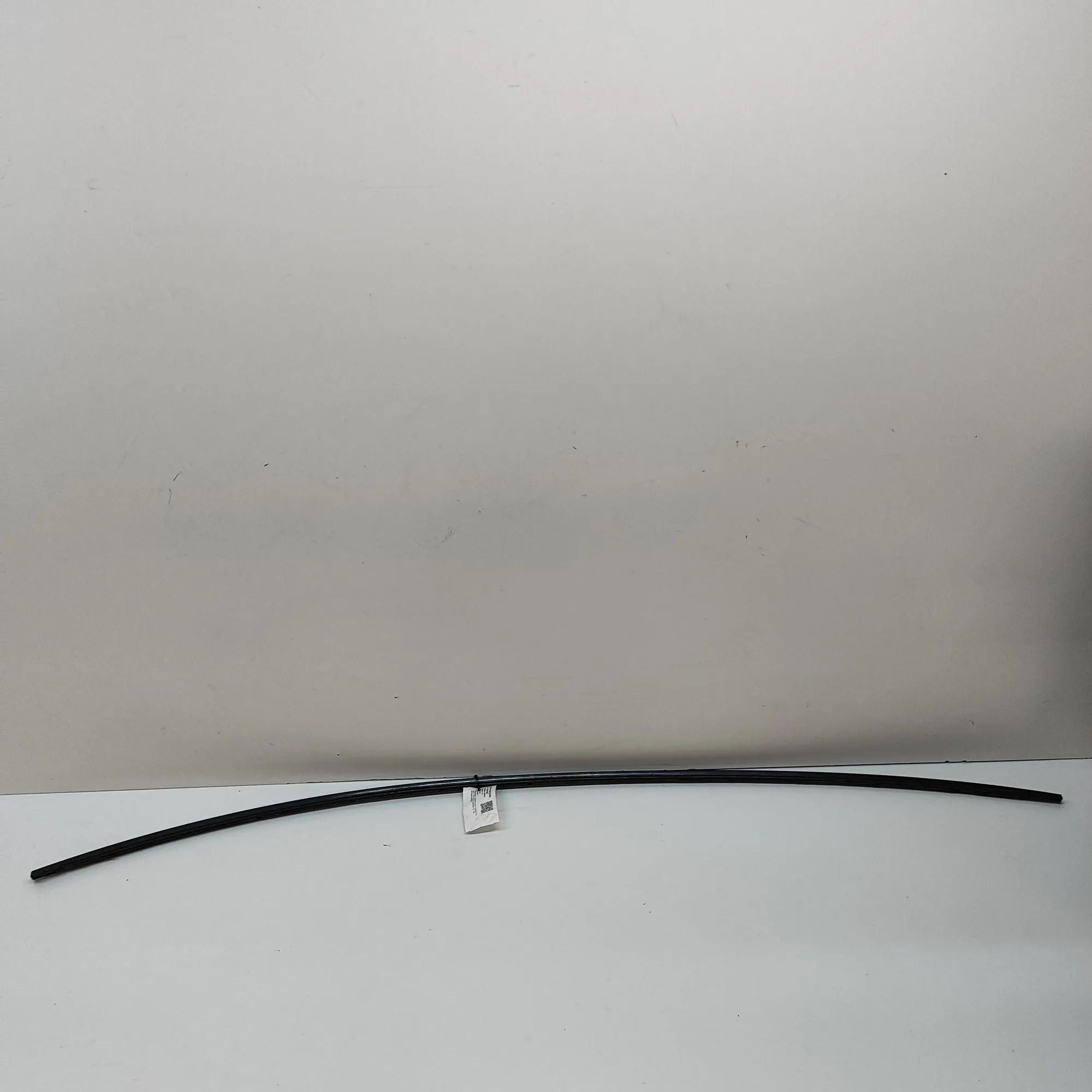 Maserati Quattroporte Left Side Roof Strip Trim Left Side Roof Strip Trim — MASERATI QUATTROPOR...
