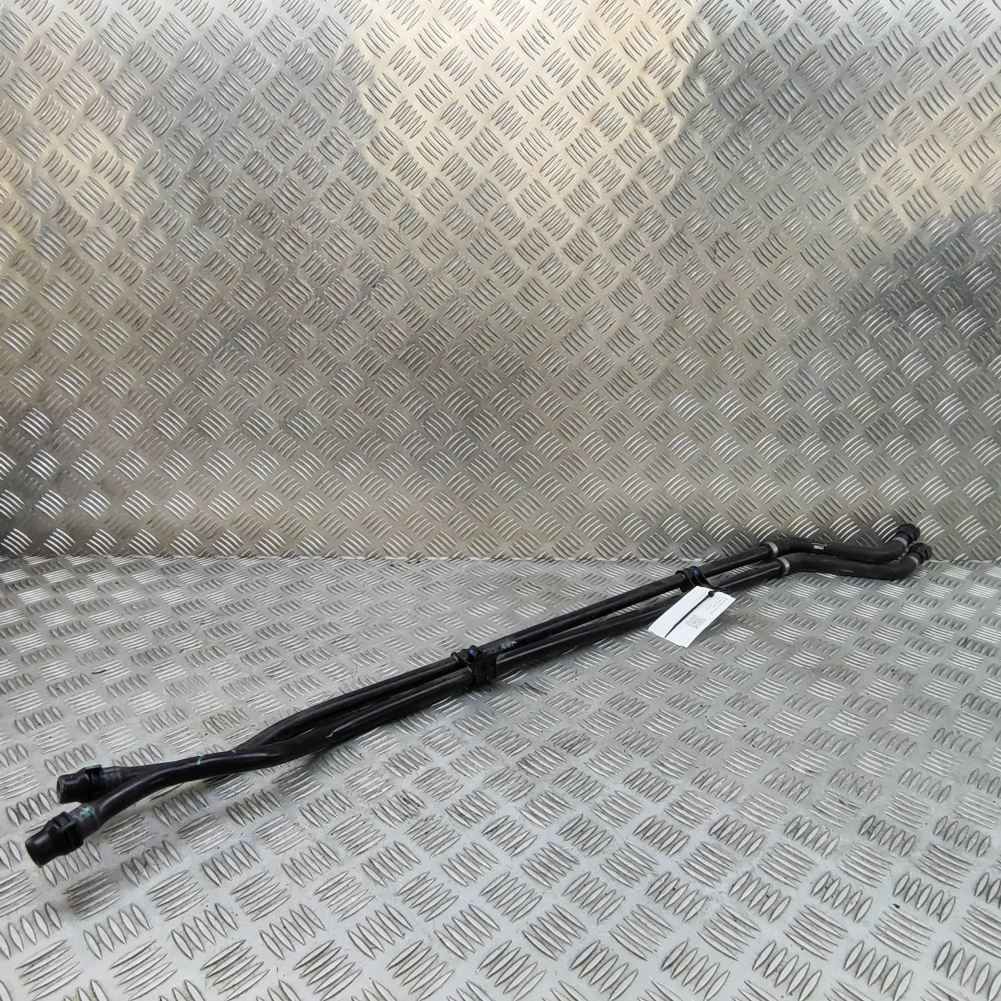 Mercedes-Benz GLS (X167) Шланг системы охлаждения Coolant hose — MERCEDES BENZ GLS (X167) (2019-....